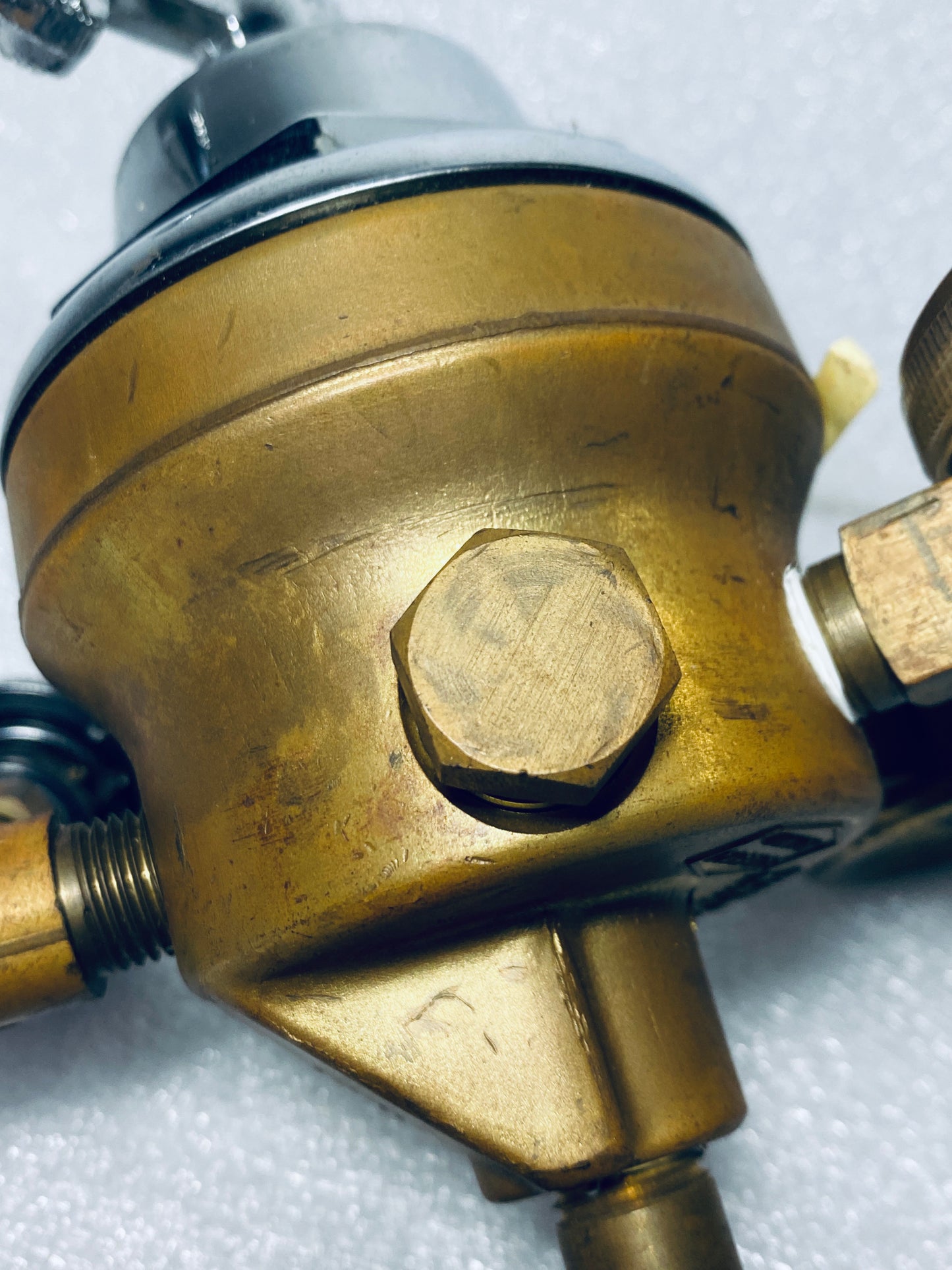 union Carbide Linde Specialty Gas Regulator, SSA 15