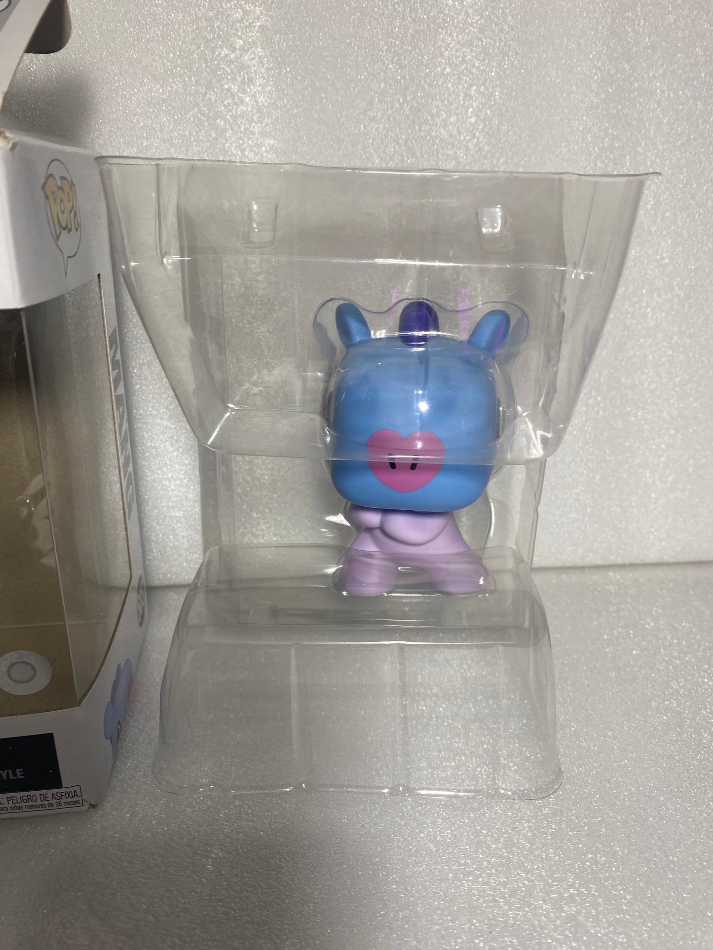 funko Pop #685 BT21 Mang Vinyl Figure, 6.25" x 4.5" x 3.5" - (READ)