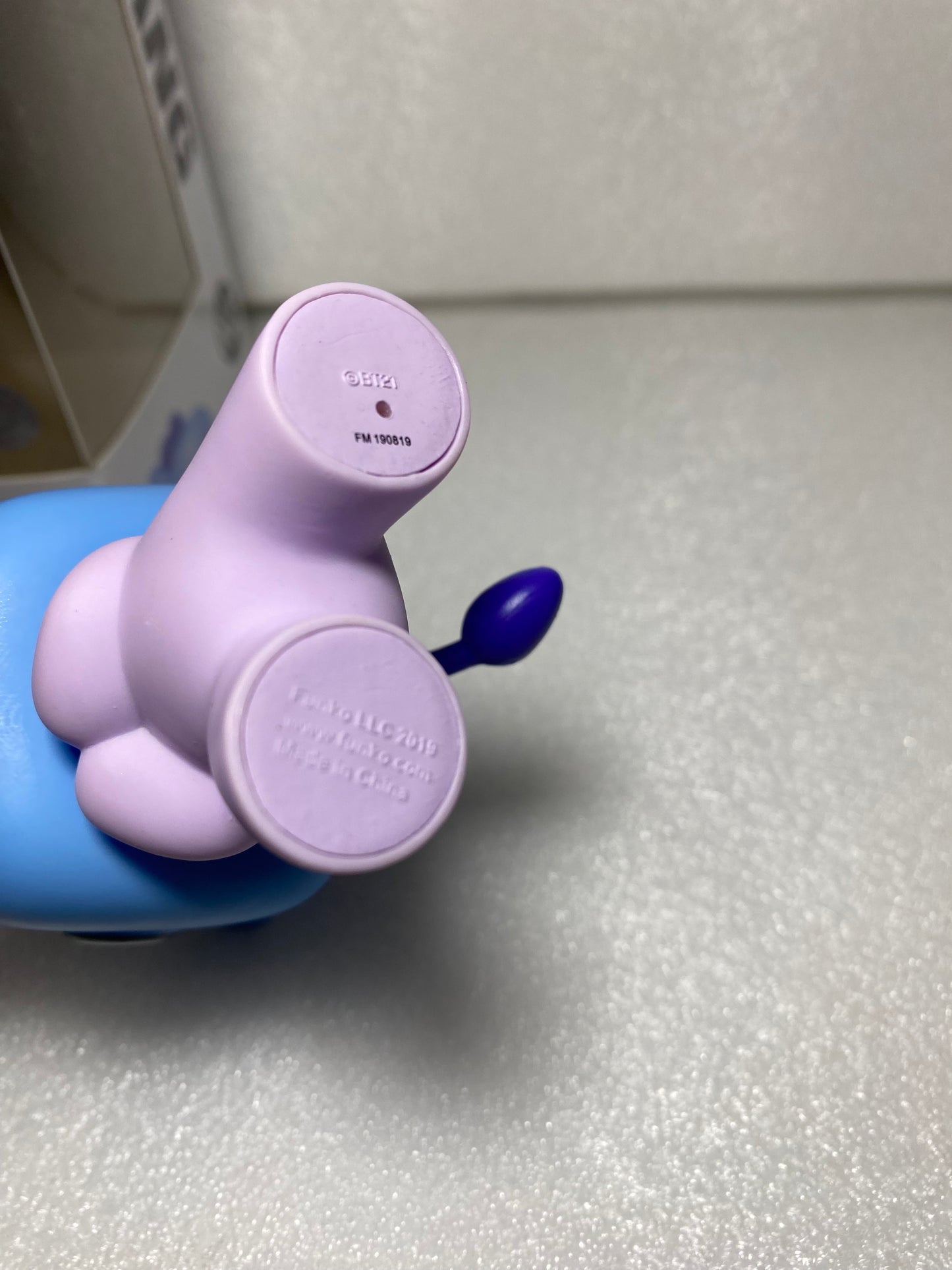 funko Pop #685 BT21 Mang Vinyl Figure, 6.25" x 4.5" x 3.5" - (READ)