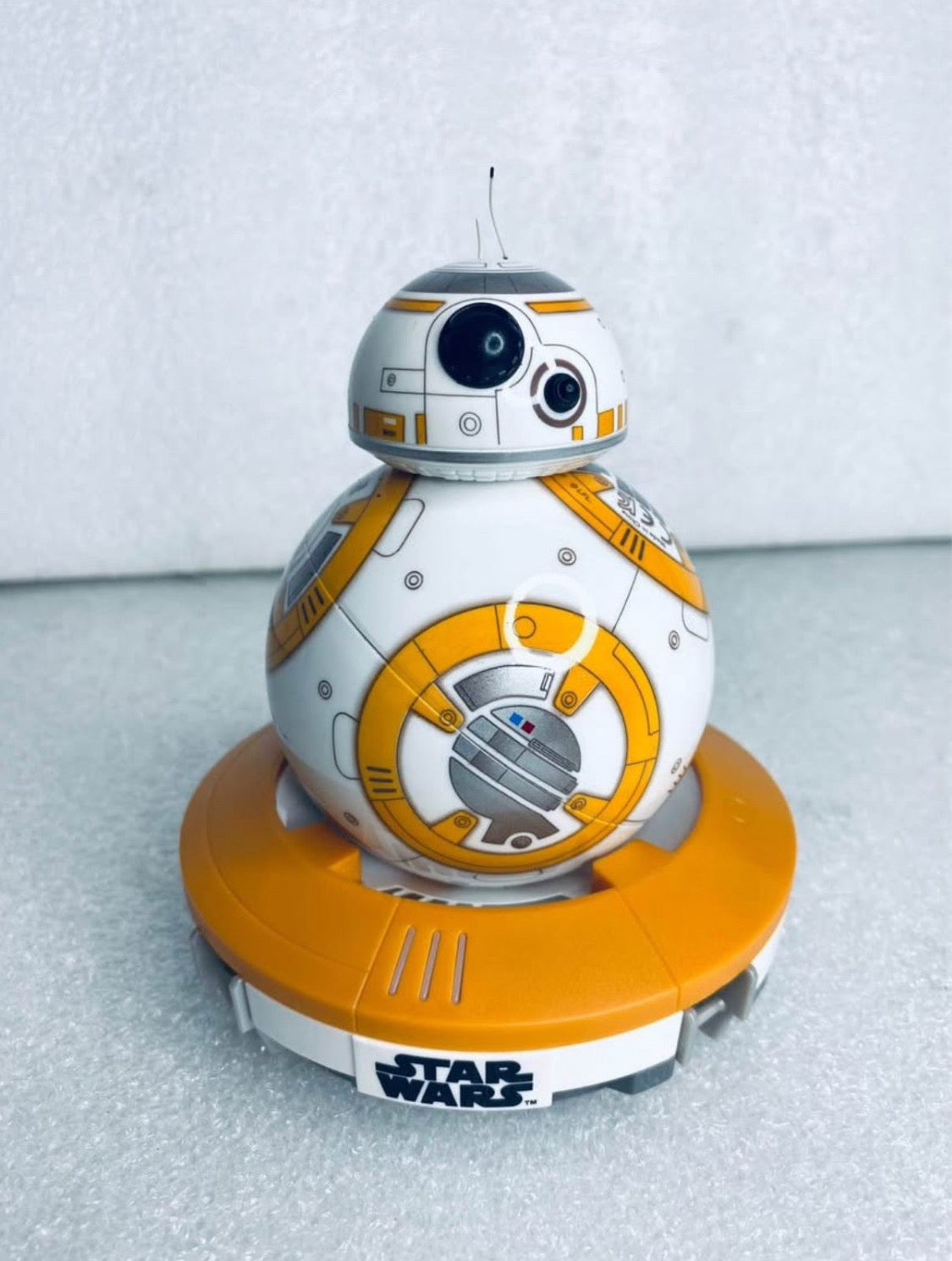 Sphero Star Wars 4" BB-8 Robot LED Color Droid With Charge Base - (READ)