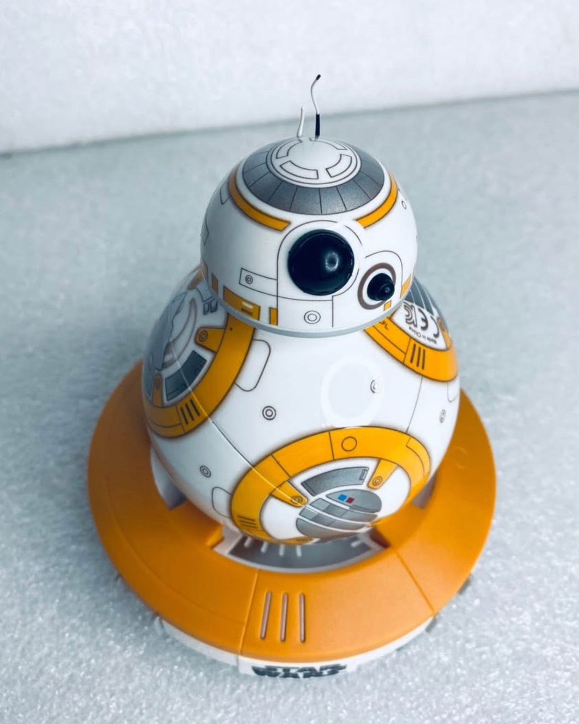 Sphero Star Wars 4" BB-8 Robot LED Color Droid With Charge Base - (READ)