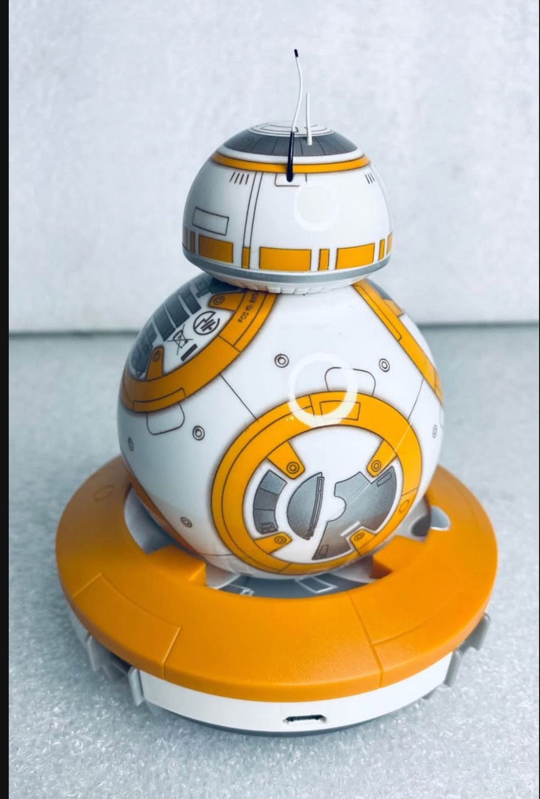 Sphero Star Wars 4" BB-8 Robot LED Color Droid With Charge Base - (READ)