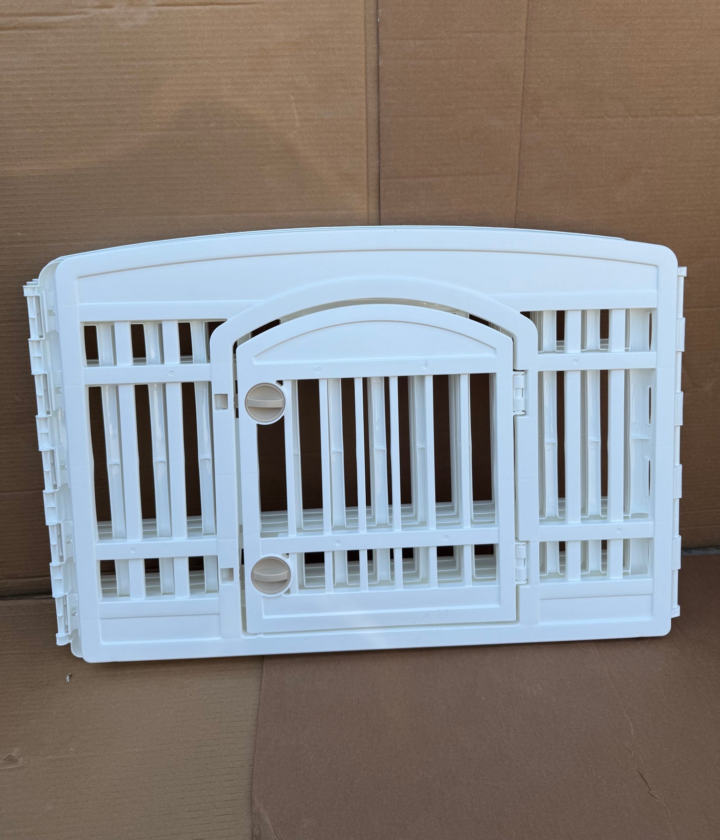 iris USA 24" 4-Panel Dog Playpen Lockable Door, 35” x 35” x 24”, White - (READ)