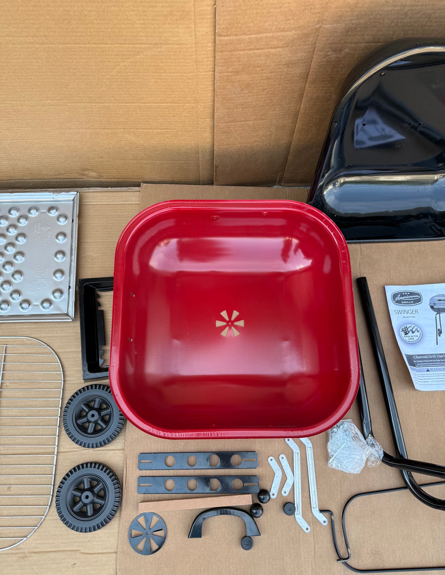 New Other - Americana The Swinger Grill In Red, 4100 - (READ)