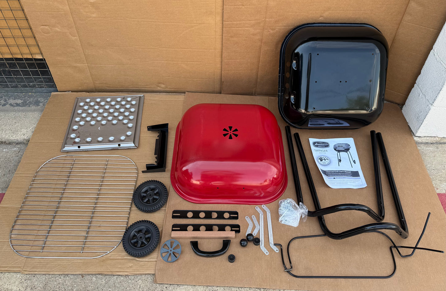 New Other - Americana The Swinger Grill In Red, 4100 - (READ)