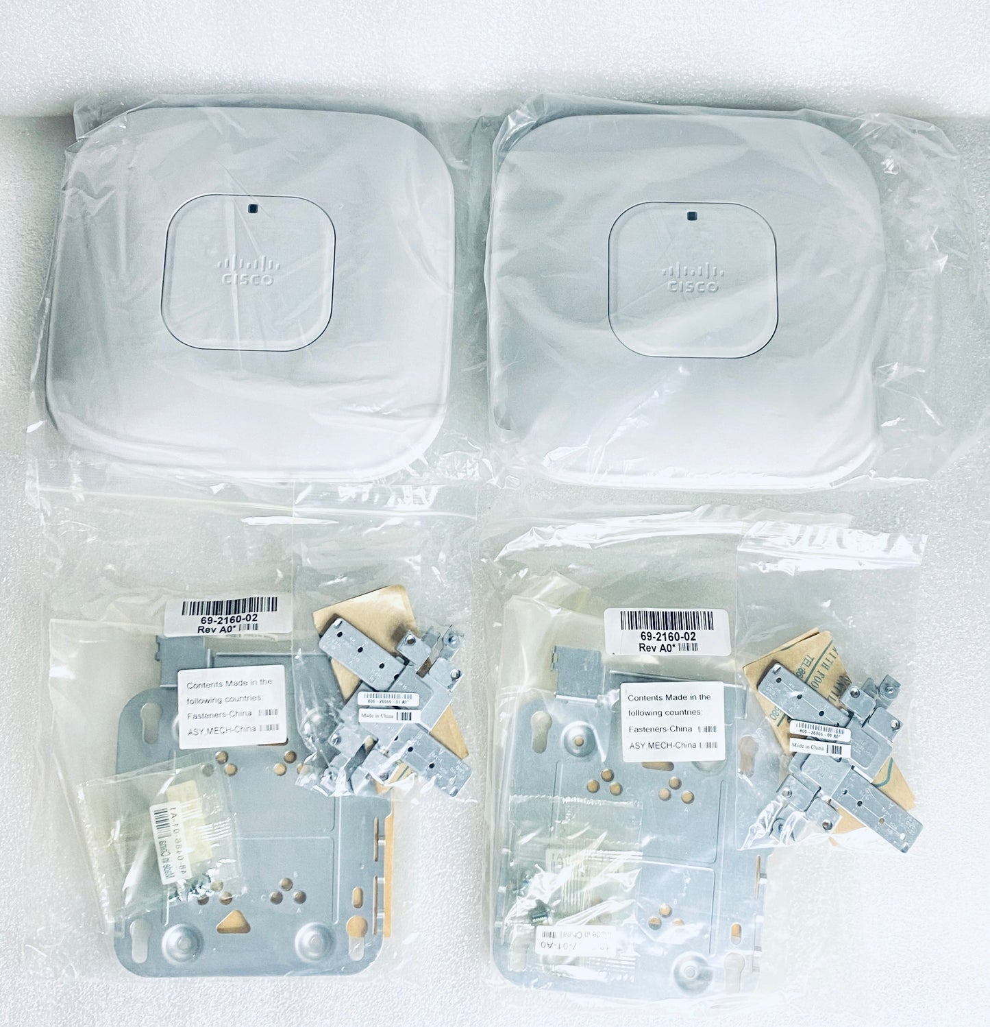 lot Of 2 - Cisco AIR-CAP3502I-A-K9 802.11n Dual Band Access Points & Mounts