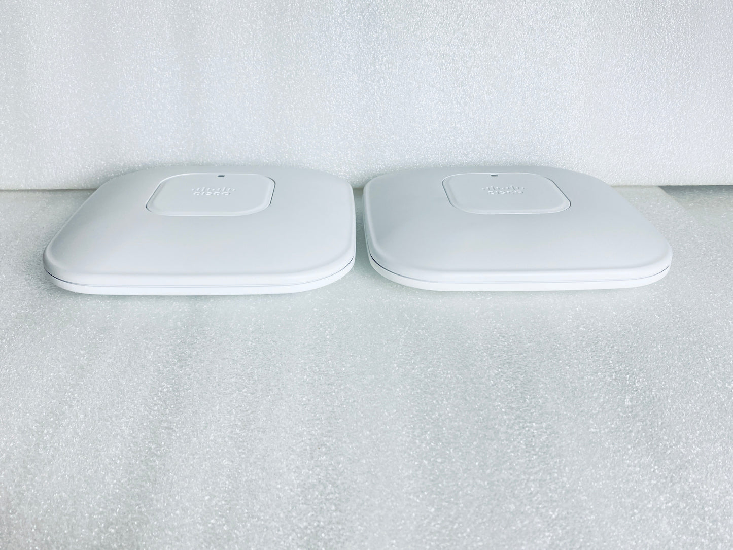 lot Of 2 - Cisco AIR-CAP3502I-A-K9 802.11n Dual Band Access Points & Mounts