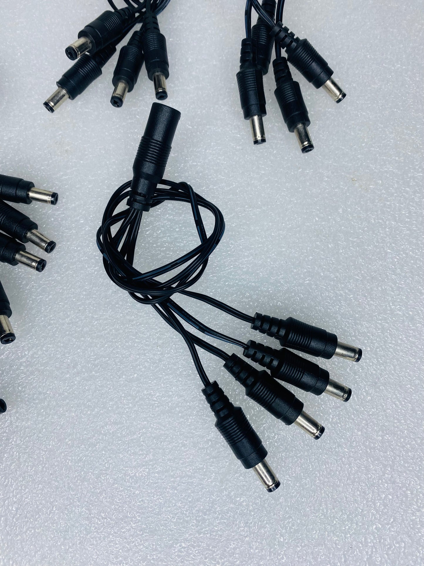 lot Of 7 - 12V In DC Power Splitters, 1 Female to 4 Male Tips, 12" Long - (READ)