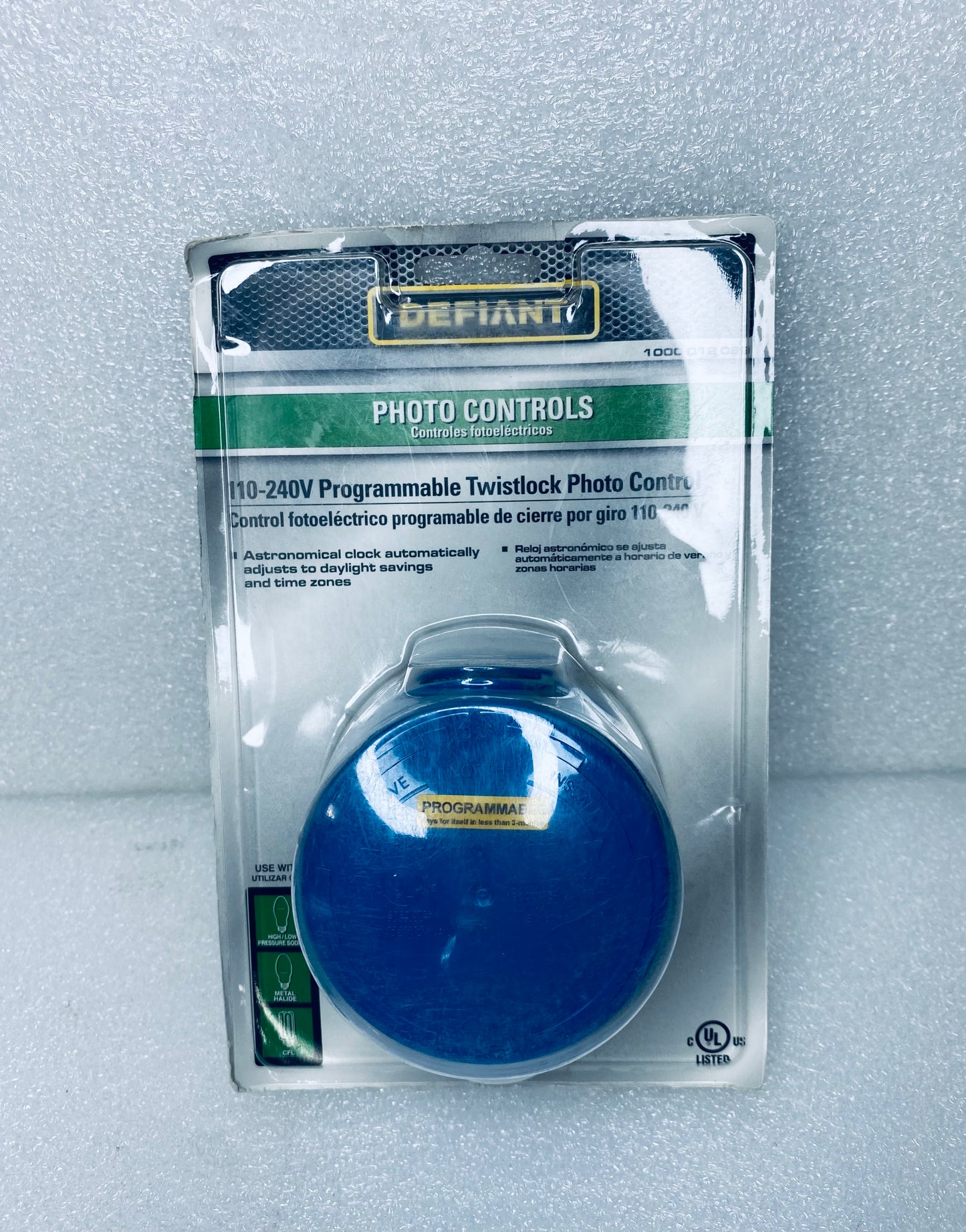 #02 - new Defiant 11-240V Programmable Twistlock Photo Control, 3" x 2", Blue, 012089 - (IN CONDITION AS SHOWN)