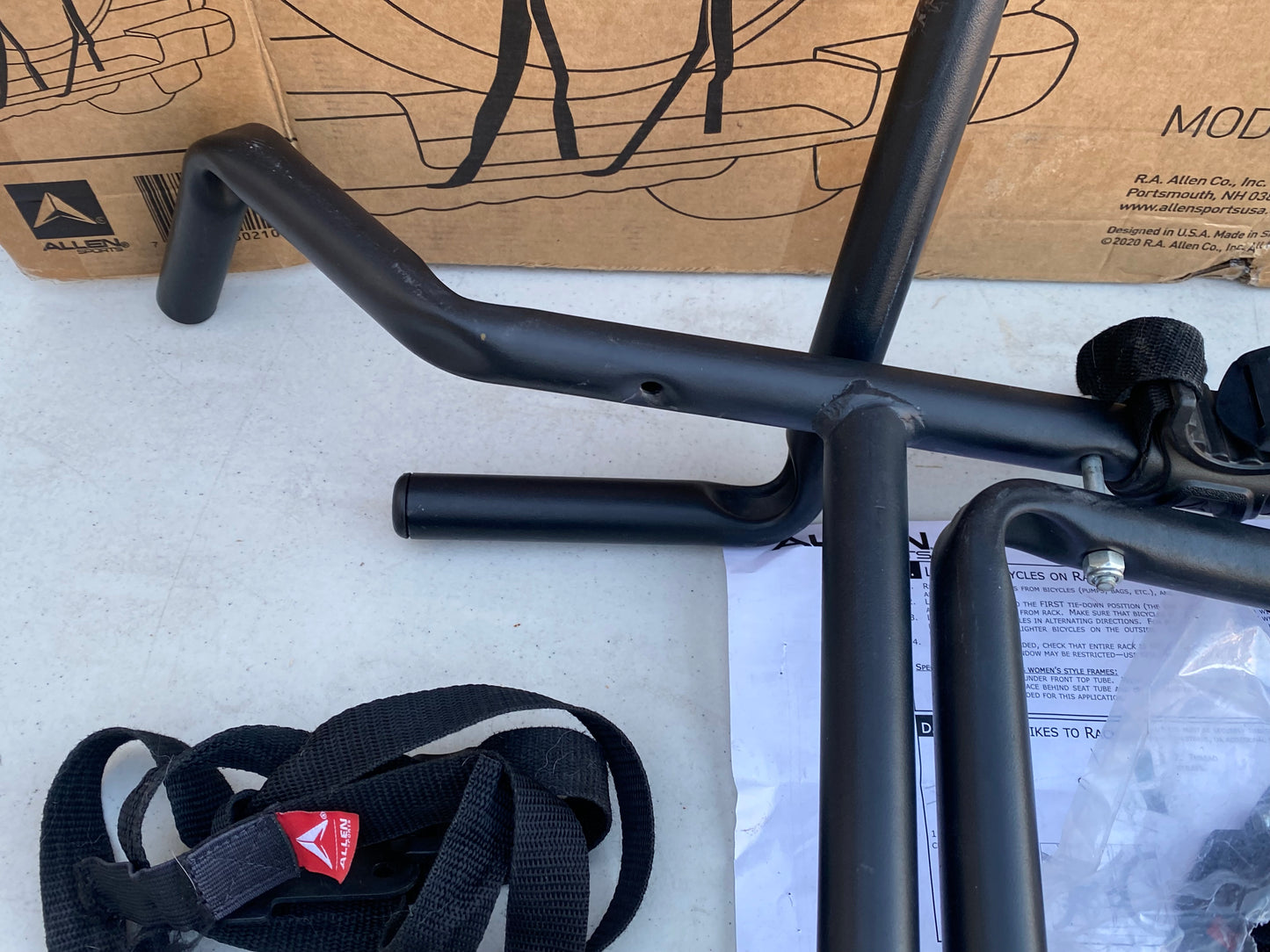 #77 - Allen Spare Tire Bike Carrier, Black - (IN CONDITION AS SHOWN) - (READ)