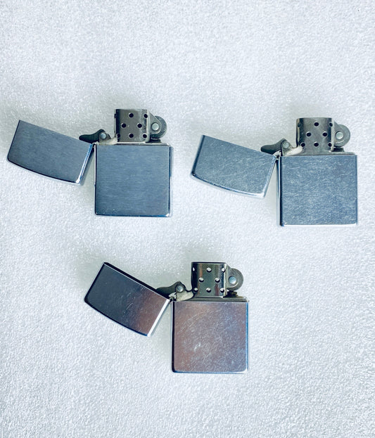 lot Of 3 – Zippo Flip Top Lighter (1) 2000, (1) 2004 & (1) 2006, Silver