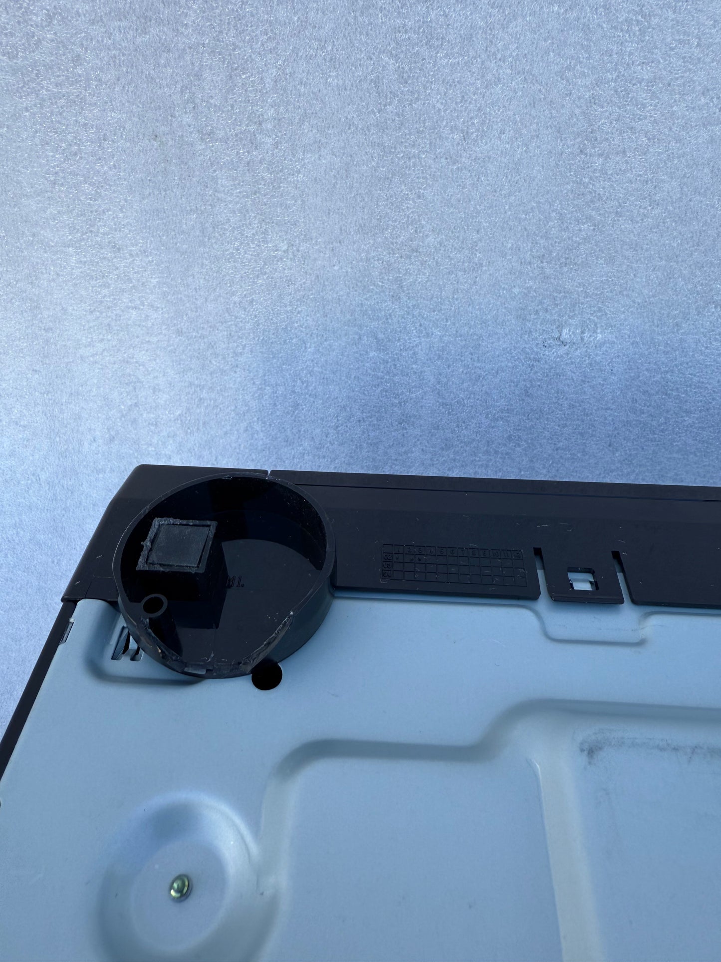 sony 5 Disc CD/DVD Changer/Player DVP-NC615P, Black, 17" x 16" x 4" - (READ)