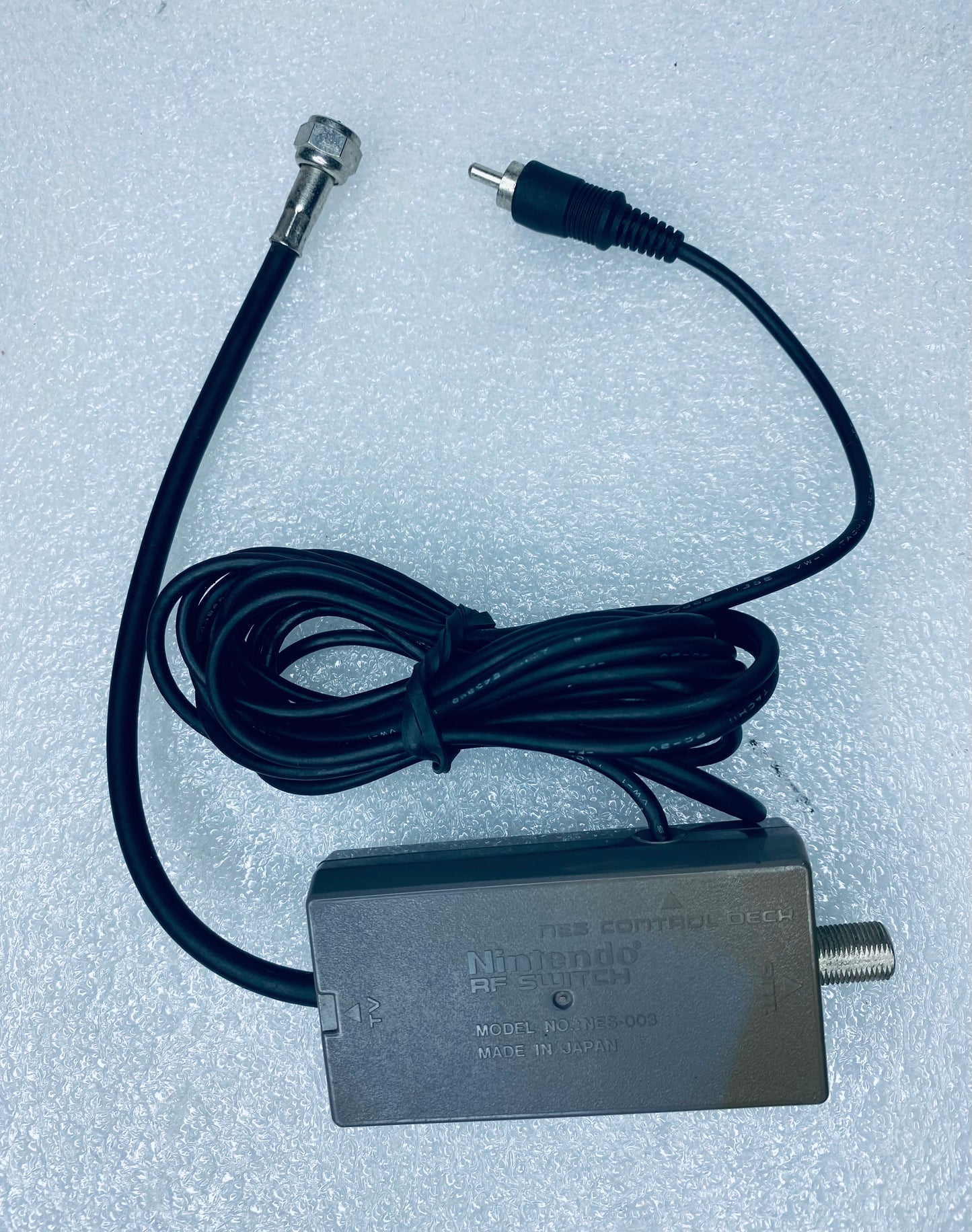 genuine Official Nintendo RF Switch Cable Adapter, NES-003, Gray - (Read)
