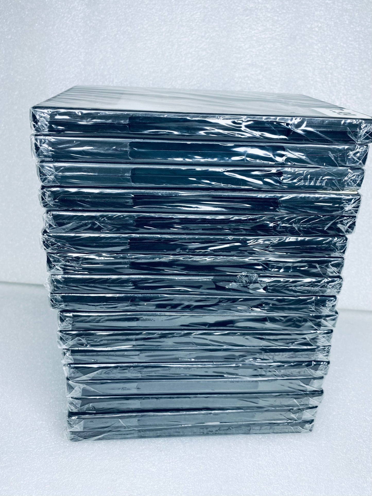 #09 - lot Of 17 New - Mixed DVD Movies - (IN CONDITION AS SHOWN)