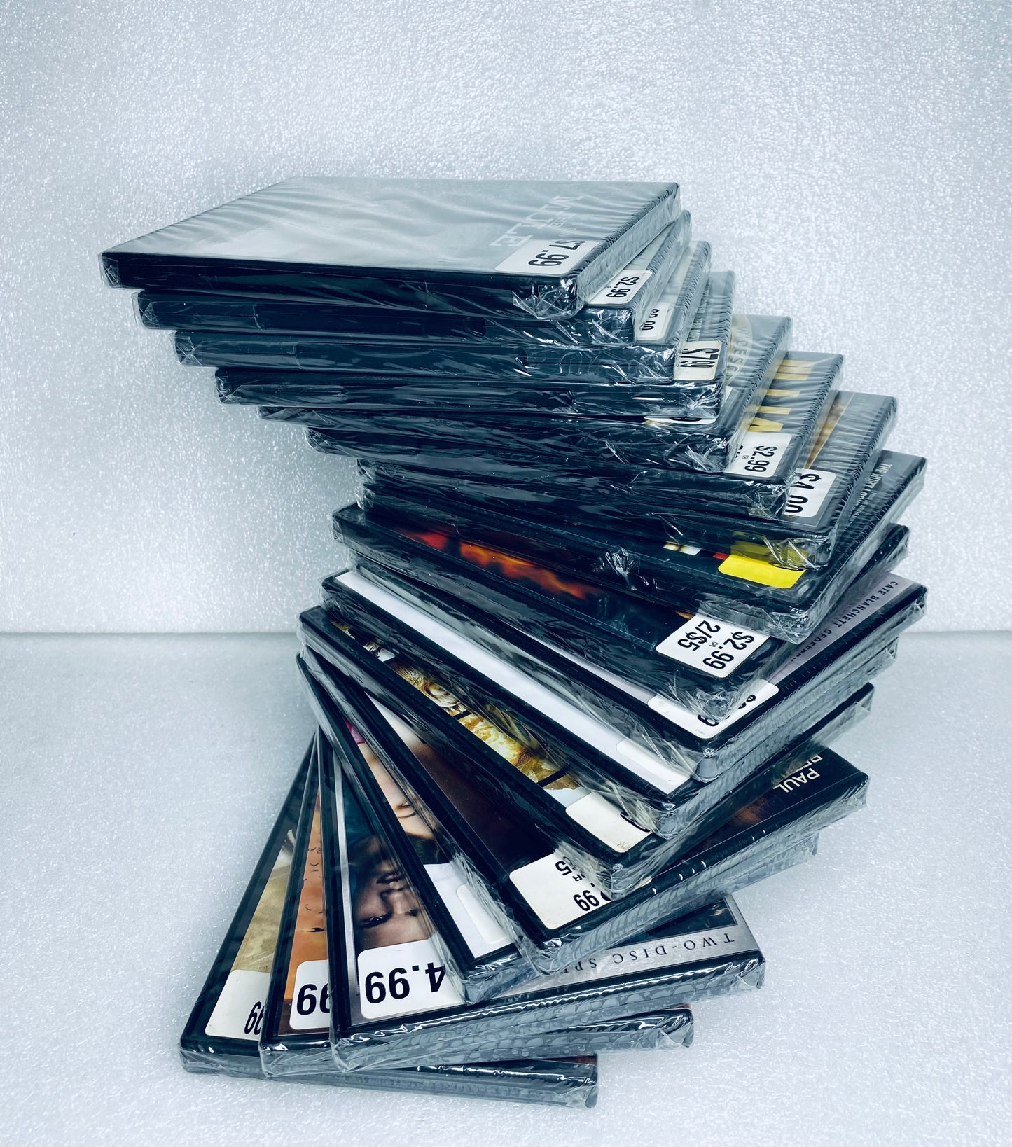 #09 - lot Of 17 New - Mixed DVD Movies - (IN CONDITION AS SHOWN)