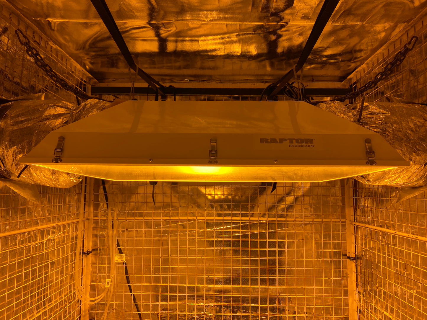 Hydrofarm Raptor 8” Air Cooled Grow Light & Phantom Dimmable Digital Ballast