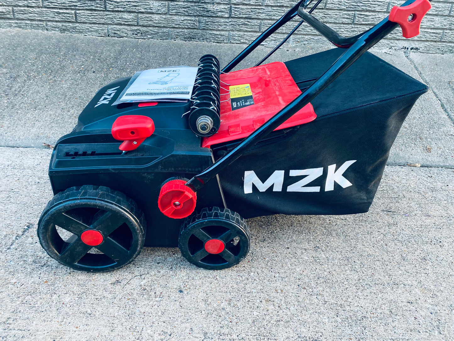 MZK 15" Electric Dethatcher/Scarifier With 5-Positions & 12 Gal Collect Bag-READ