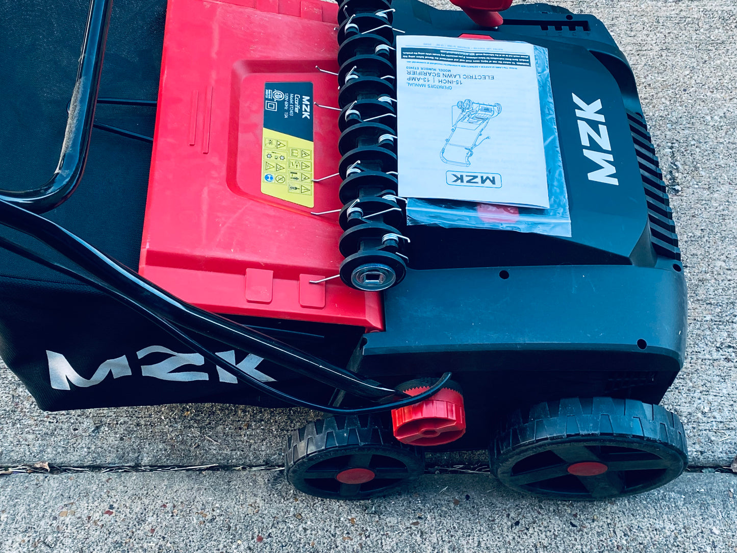 MZK 15" Electric Dethatcher/Scarifier With 5-Positions & 12 Gal Collect Bag-READ