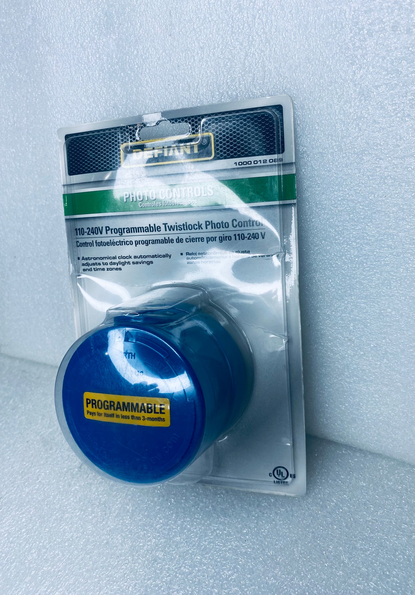 #27 - new -Defiant 11-240V Programmable Twistlock Photo Control, 3" x 2", 012089 - (IN CONDITION AS SHOWN)