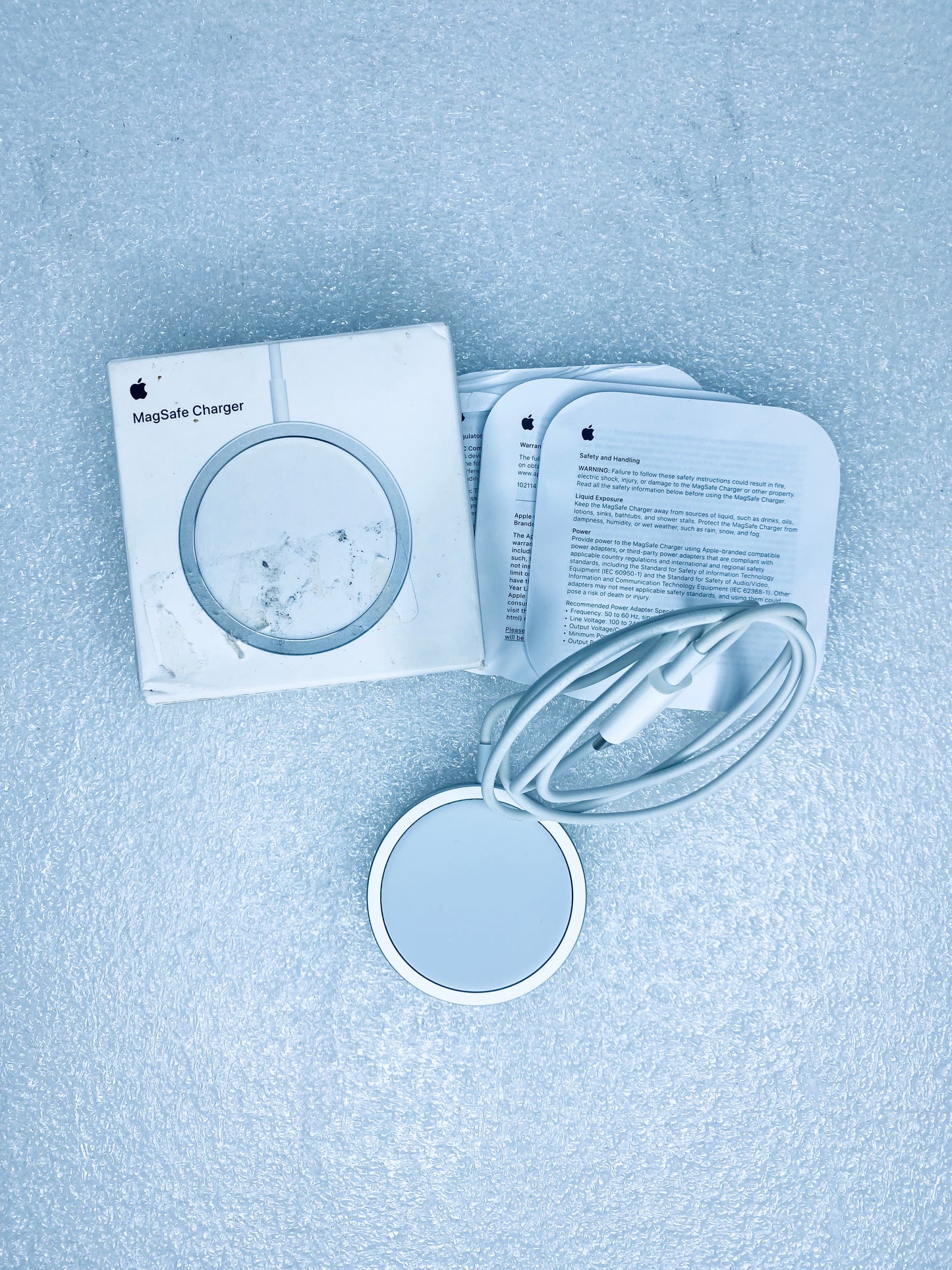Apple MagSafe Charger A2140, MHXH3AM/A, White - (READ)