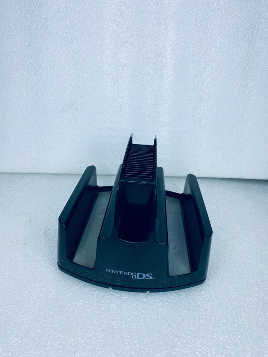 #31 - slam Brands Caddy/Storage Holder Organizer For Nintendo DS 223168 - (READ) - (IN CONDITION AS SHOWN)