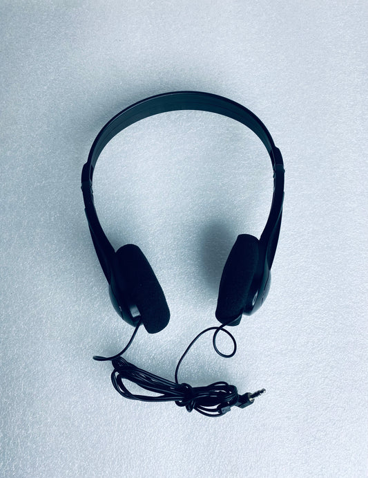#32 - digital Over The Ear Headphones Stereo, 3.5mm, Black - (READ) - (IN CONDITION AS SHOWN)