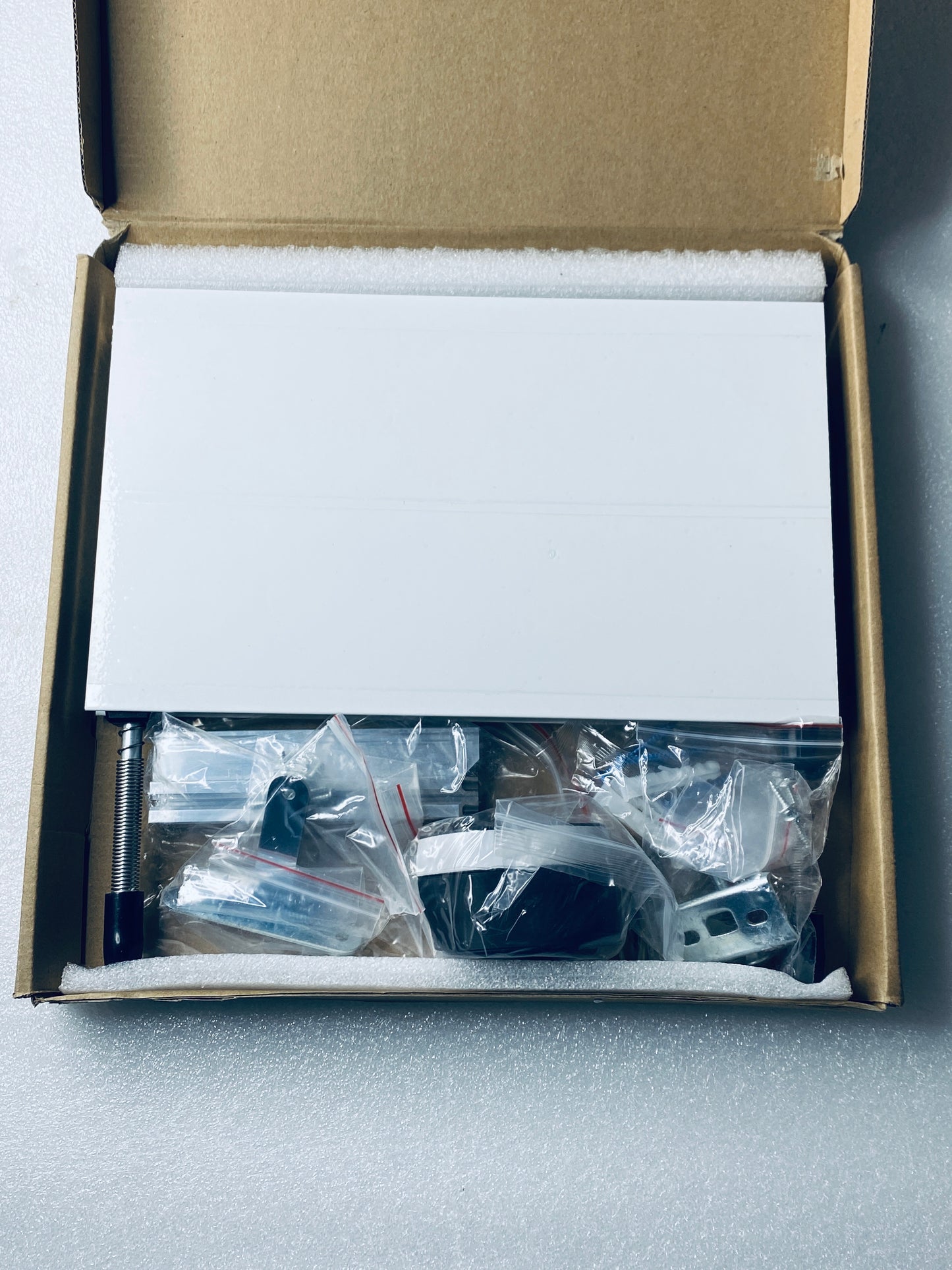 New Other – Vevor 8 1/4" x 12 1/4" Pet Patio Door Insert For Sliding Glass Door