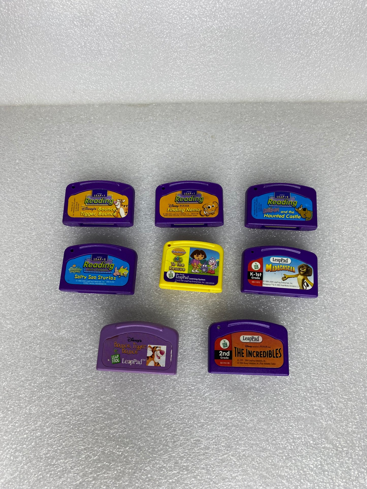 #43 - lot Of 8 - LeapPad Leap Frog Learning Game Cartridges - (READ) - (IN CONDITION AS SHOWN)
