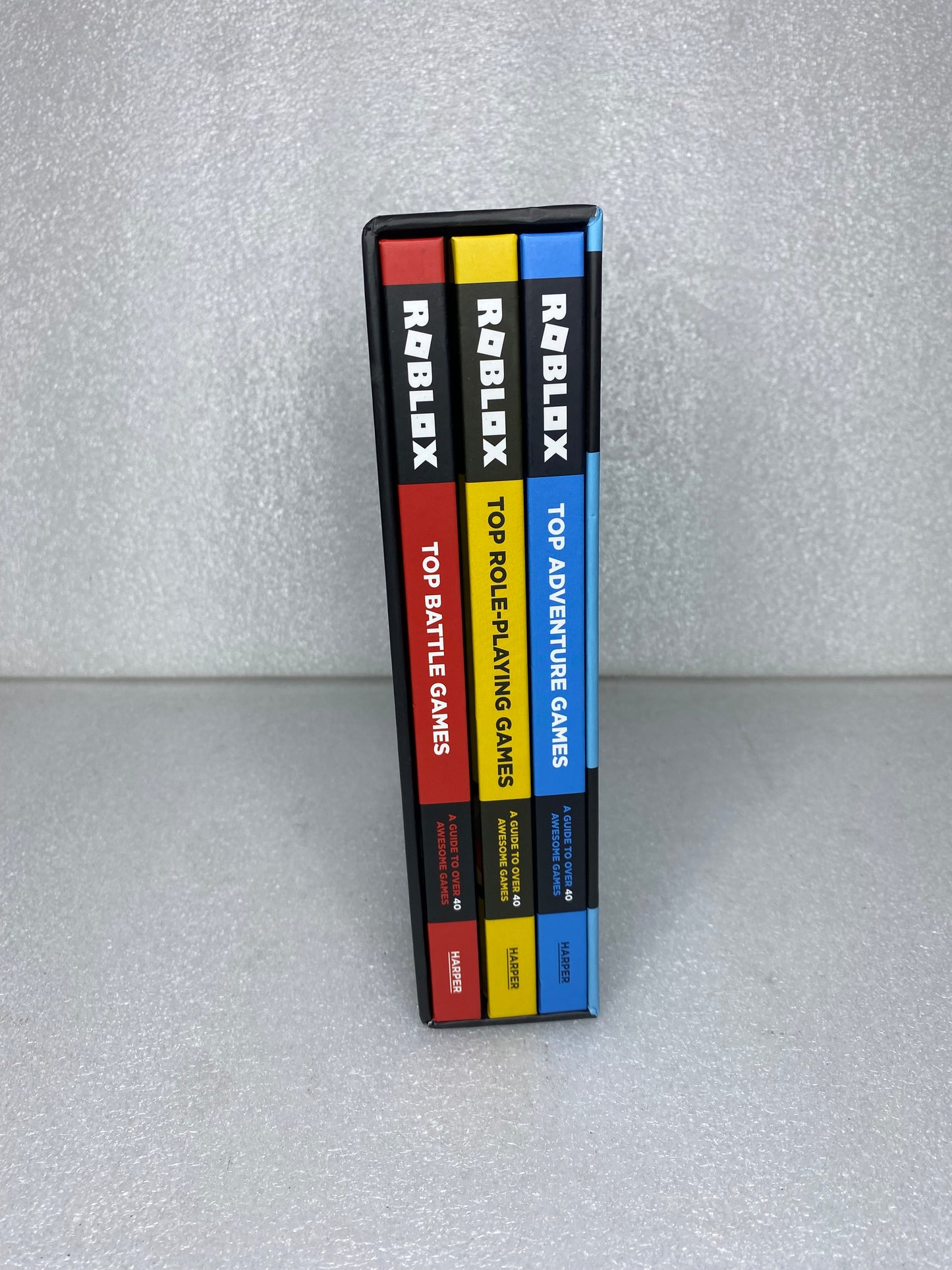 #52 - harper Roblox Ultimate Guide Collection 10 Awesome Games, 52999 - (READ) - (IN CONDITION AS SHOWN)