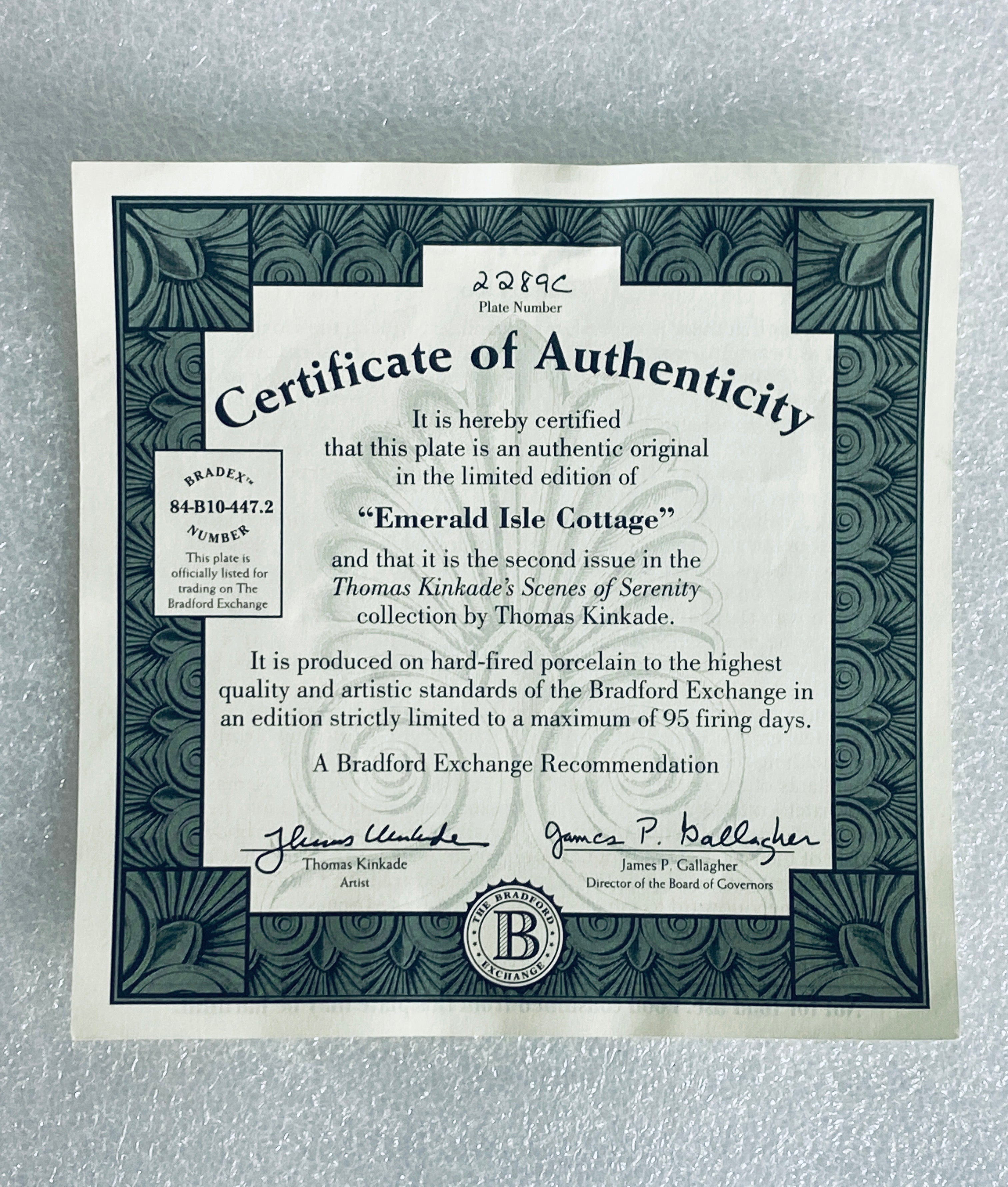 thomas Kinkade's Scenes Of Serenity "Emerald Isle Cottage" Oval Plate With COA