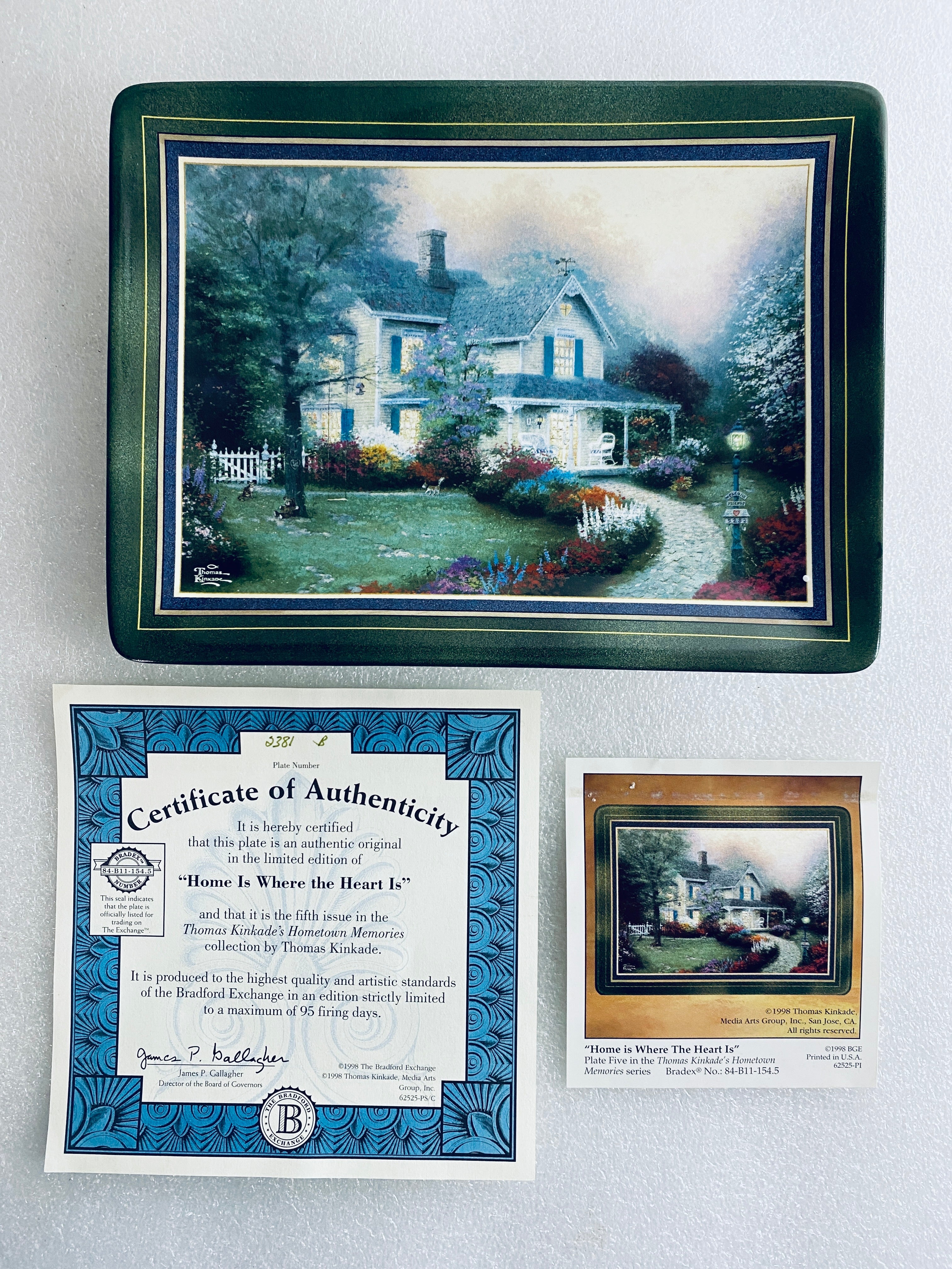 thomas Kinkade's Hometown Memories "Home Is Where The Heart Is" Plate With COA