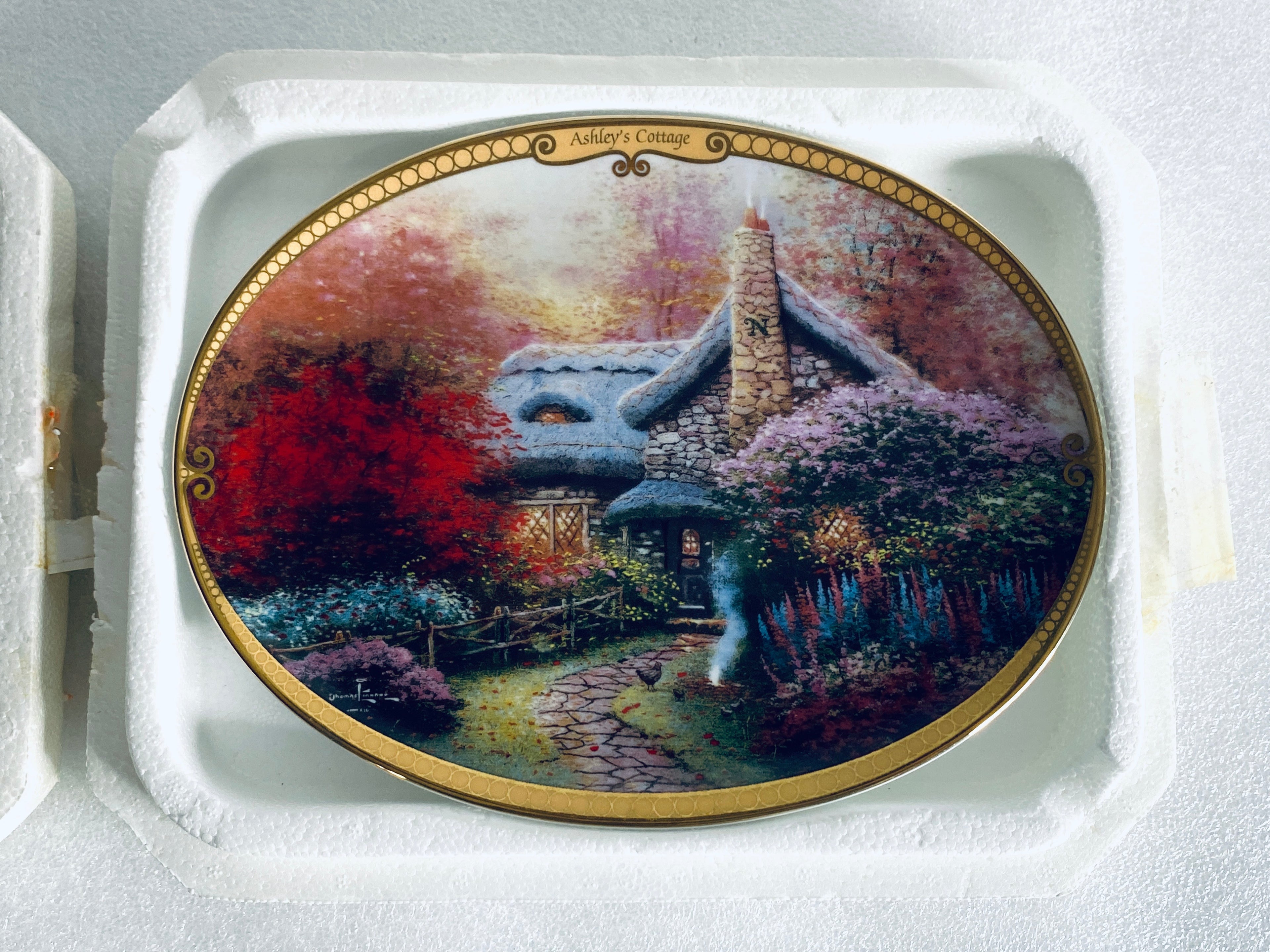 thomas Kinkade's Scenes Of Serenity "Ashley's Cottage" Oval Plate