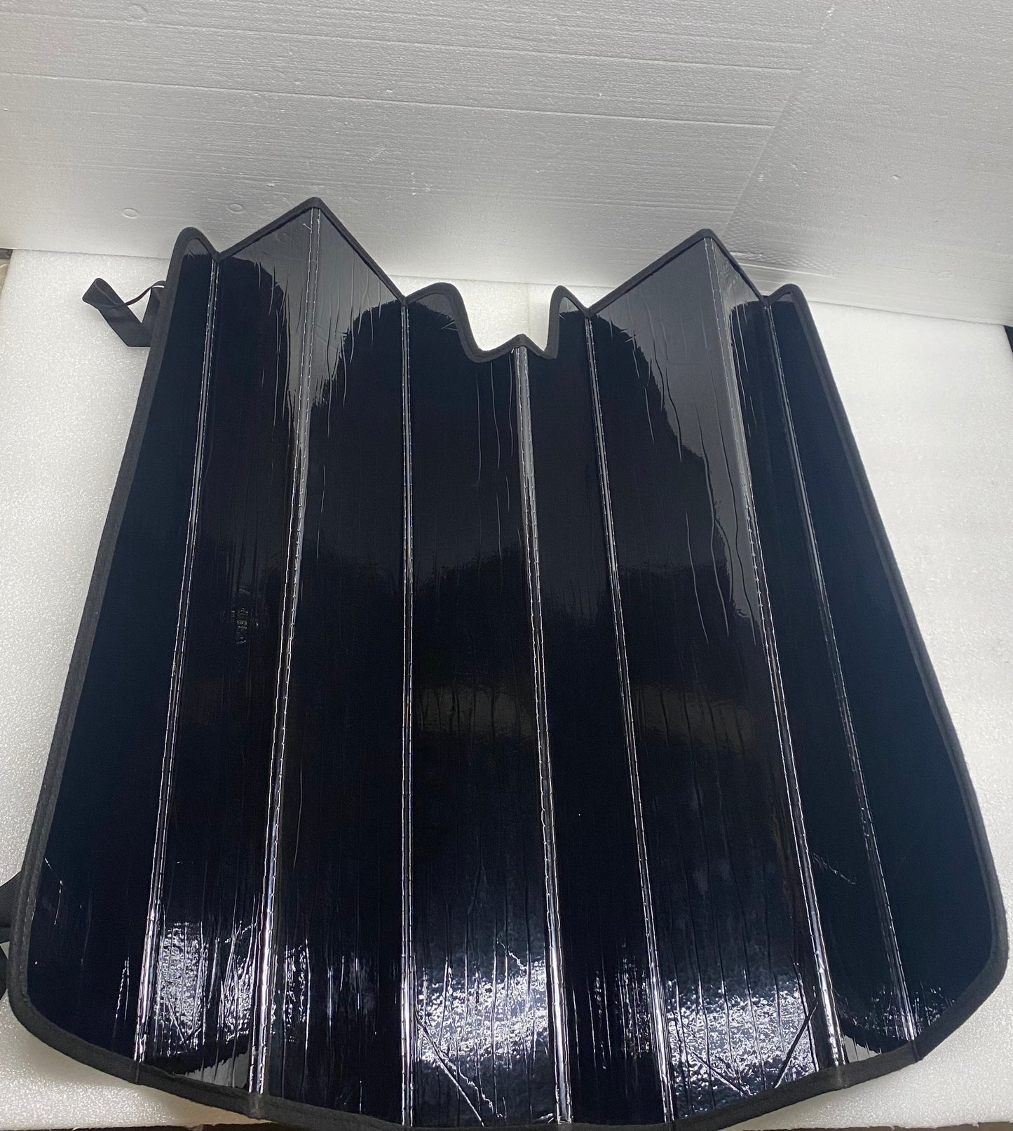 open Box - Foldable Pigenius Car Sunshade Visor, 50" x 35" x 1.4" - (READ)