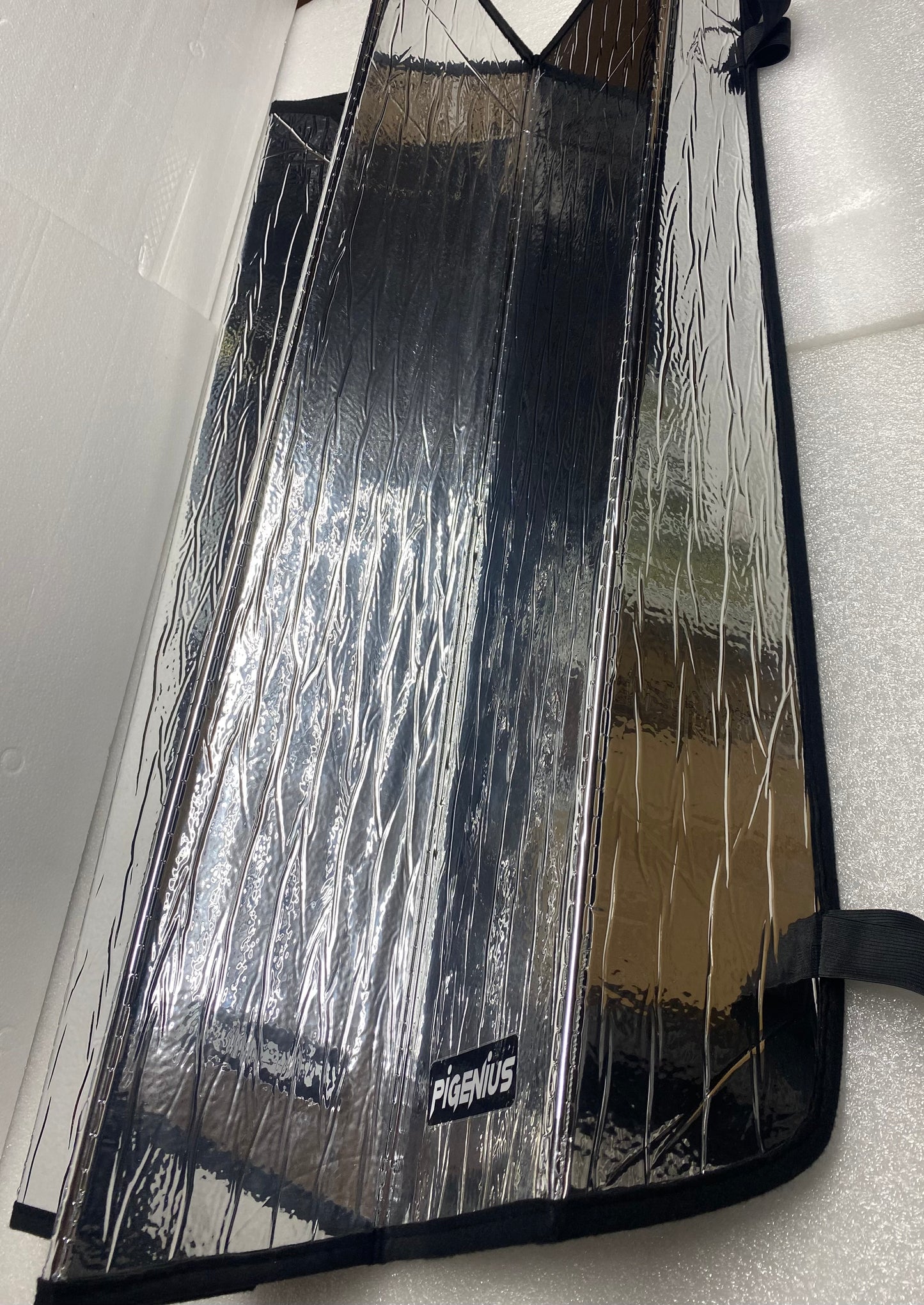 open Box - Foldable Pigenius Car Sunshade Visor, 50" x 35" x 1.4" - (READ)