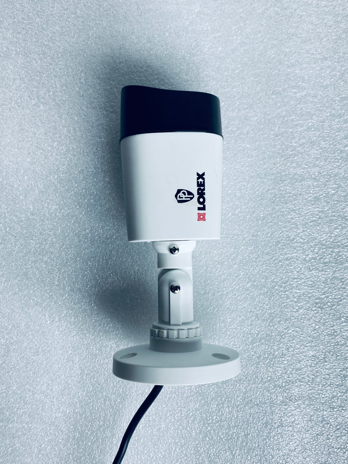 lorex 720P HD IR PC BNC Bullet Indoor/Outdoor Security Camera, LBV1521-C