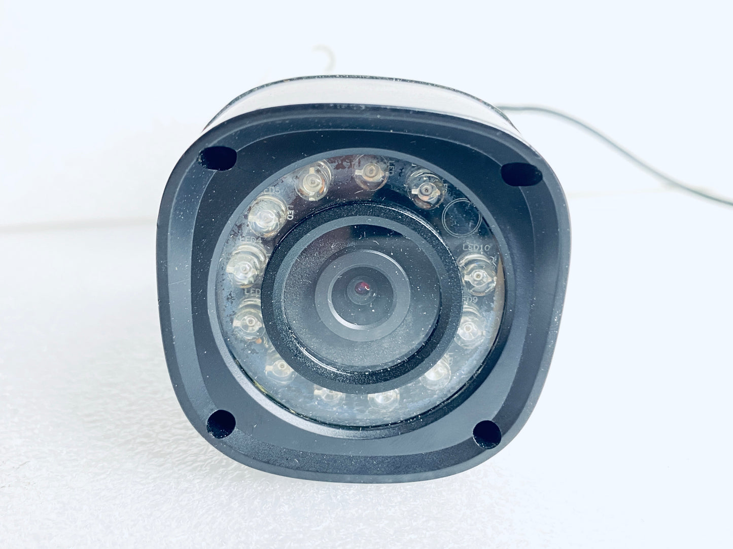 lorex 720P HD IR PC BNC Bullet Indoor/Outdoor Security Camera, LBV1521-C