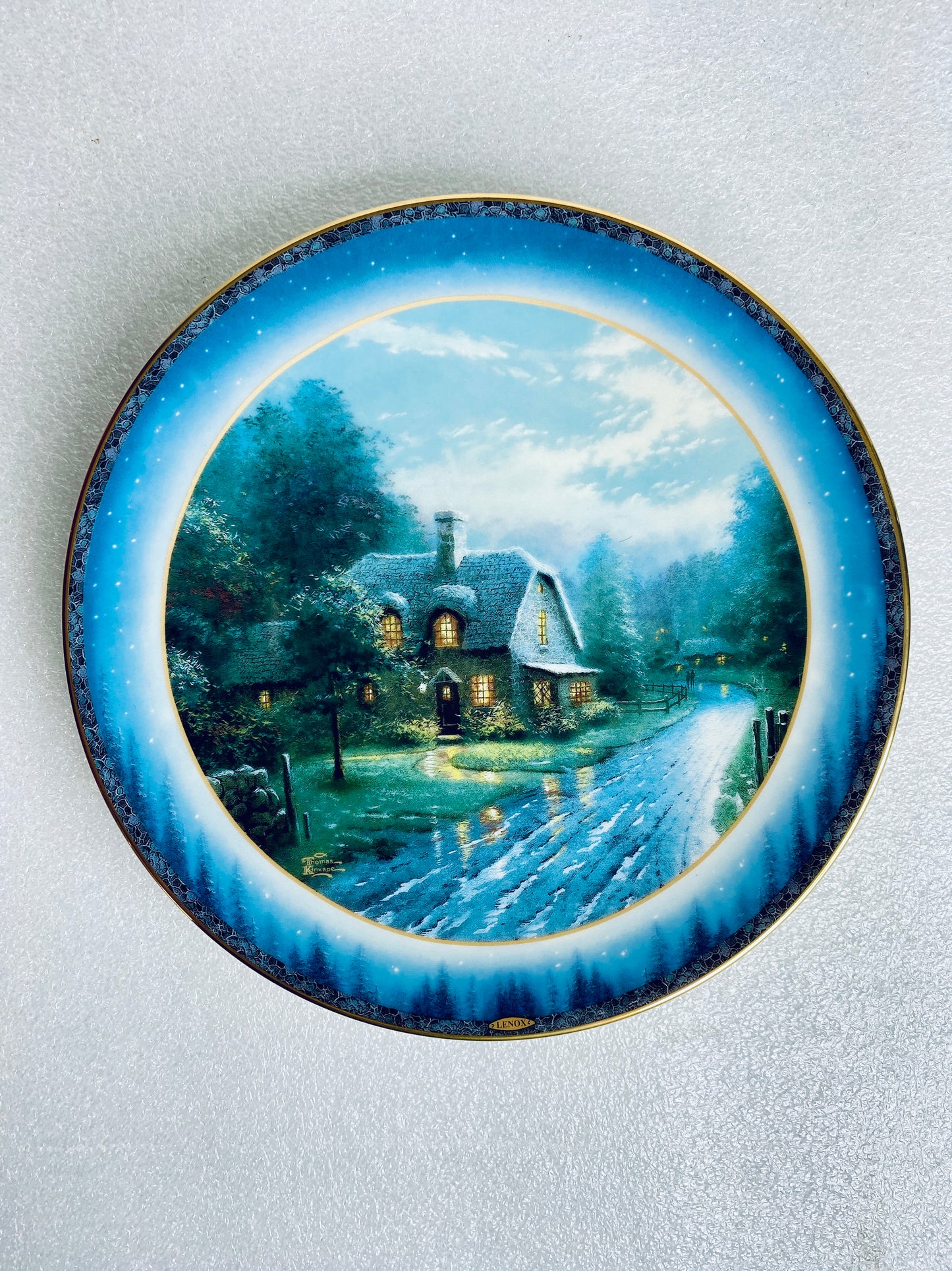 thomas Kinkade's Peaceful Retreats "Moonlit Lane" Round Plate With COA