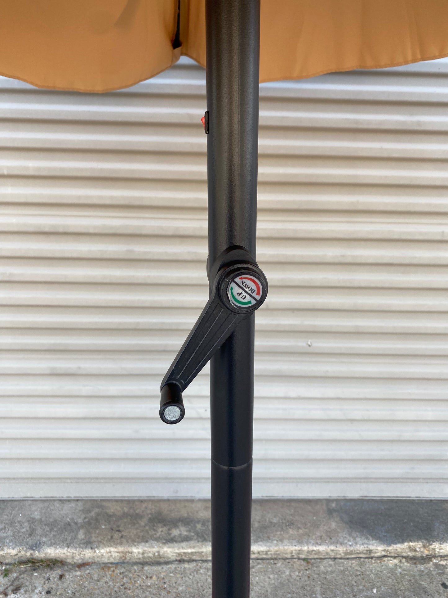 Wikiwiki 9 Foot. Solar 32 LED Lights Patio Umbrella Rectangle Crank Tan - (READ)