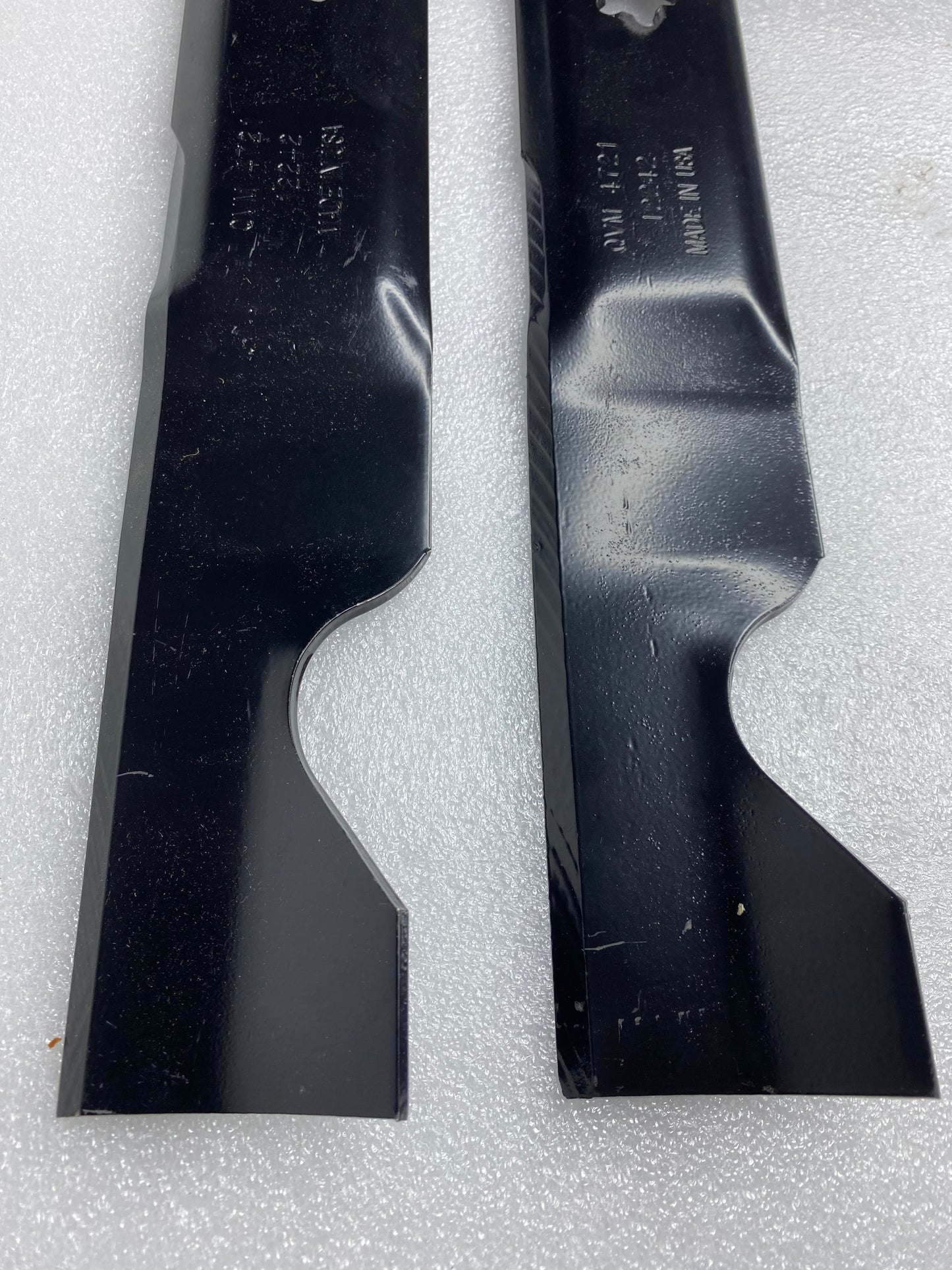 maxPower 561739B 2 Blade Set for 46" Cut Craftsman, Husqvarna, Poulan - (READ)