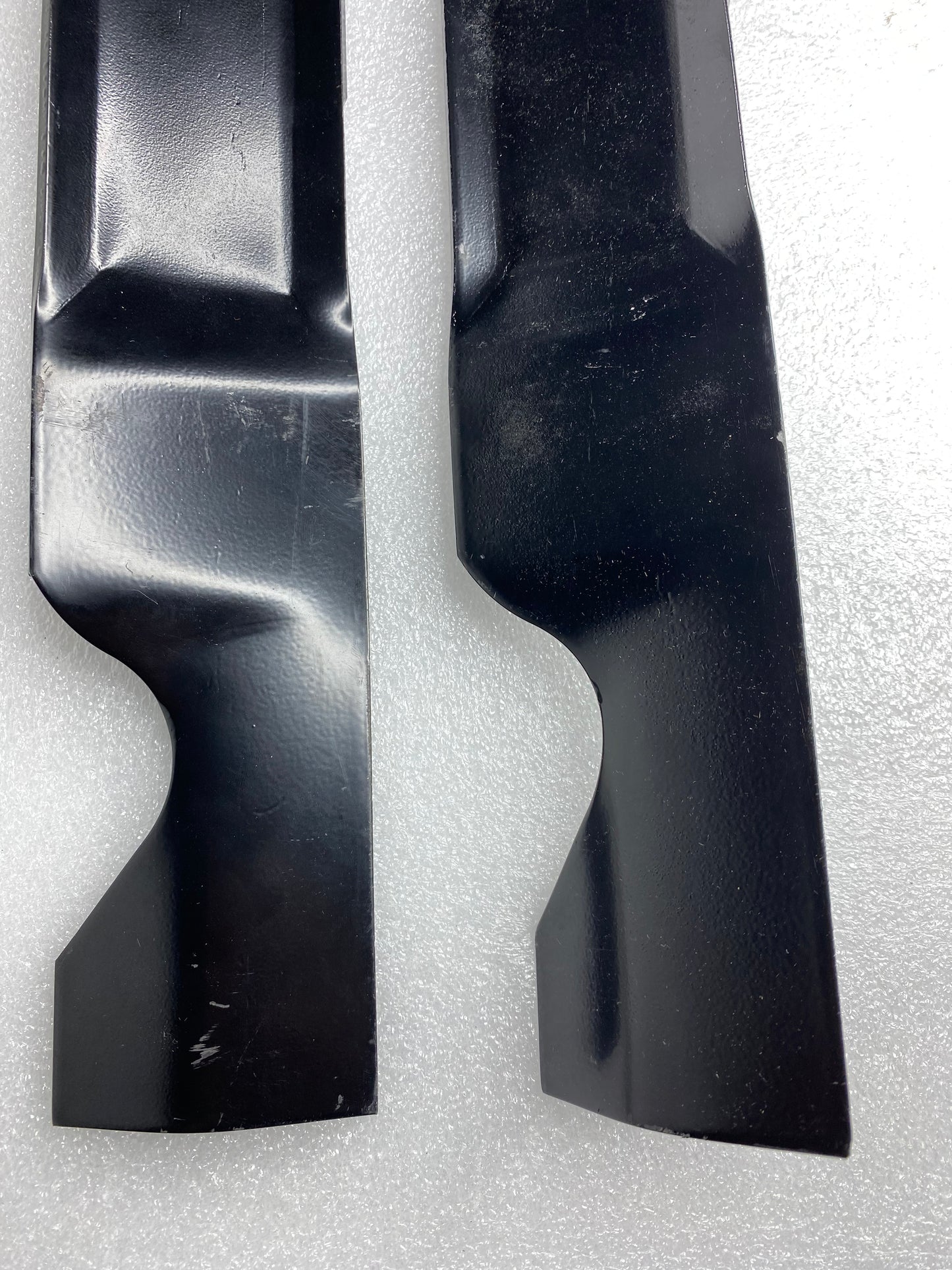 maxPower 561739B 2 Blade Set for 46" Cut Craftsman, Husqvarna, Poulan - (READ)