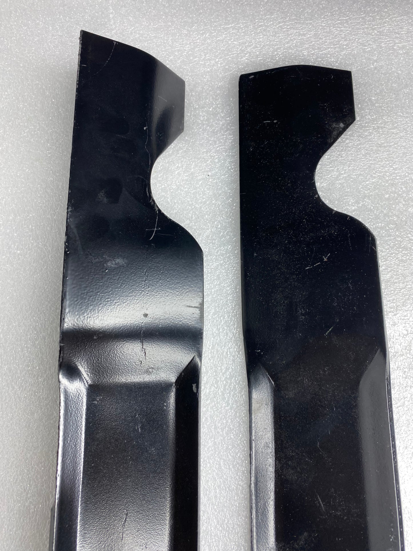 maxPower 561739B 2 Blade Set for 46" Cut Craftsman, Husqvarna, Poulan - (READ)