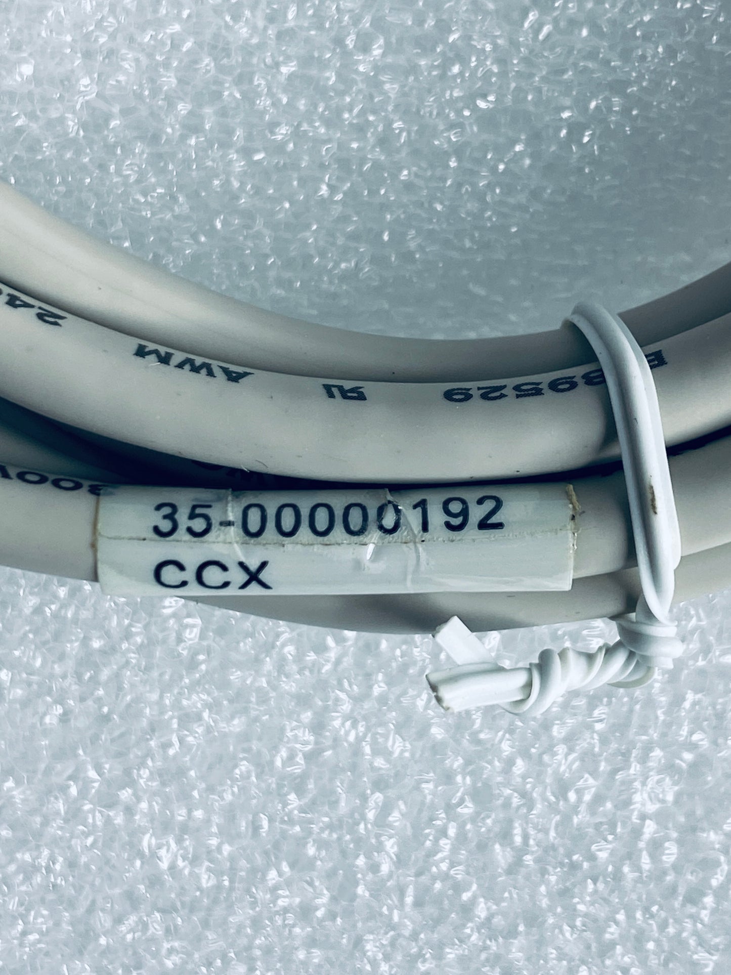 hP Mini DB9 RS232 Male To DB9 Serial Male 6Ft. Cable, 35-00000192