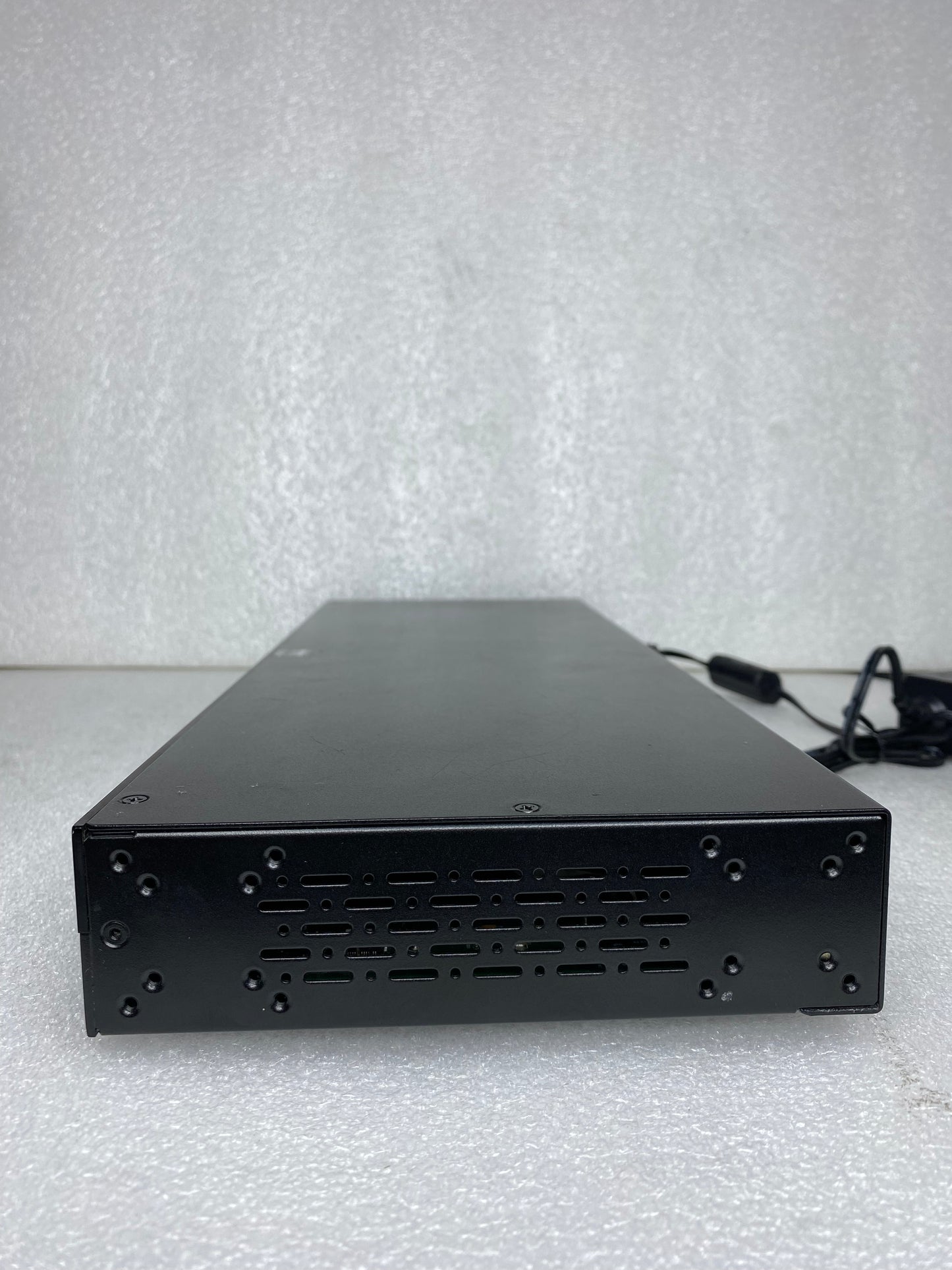 Binary B-120-HDMATRIX-4x4 HDMI Matrix Switcher With Power Cord, Black - (READ)