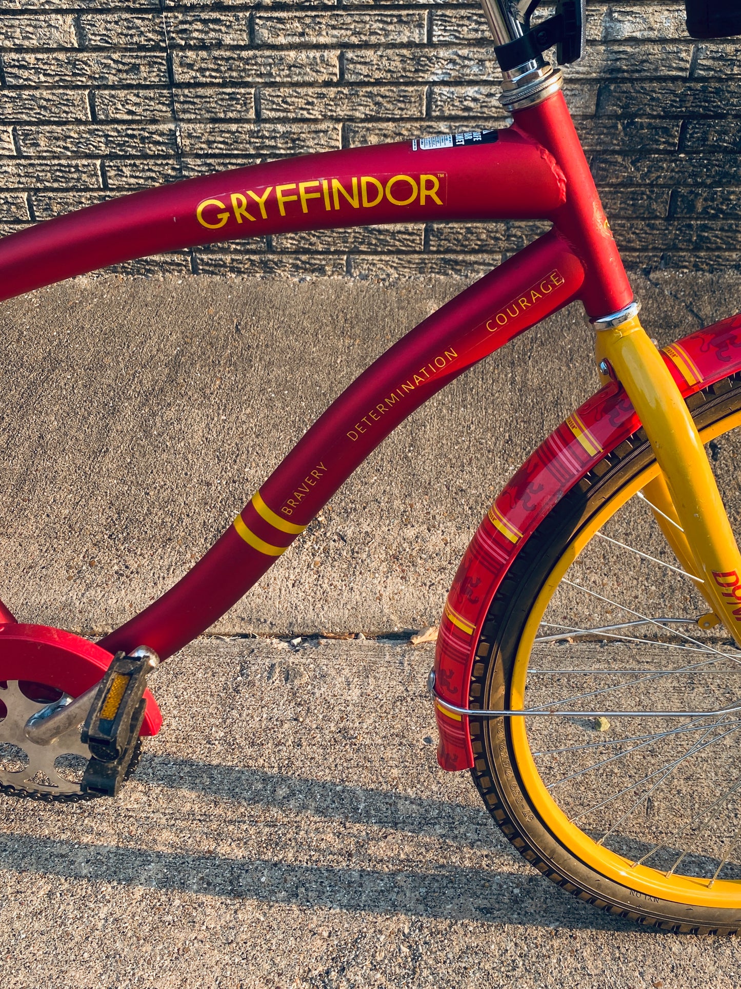 Dynacraft 26in. Harry Potter Cruiser Gryffindor Edition Bike, Red