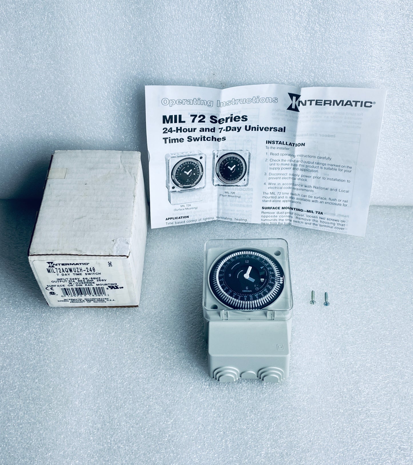 INTERMATIC Electromechanical 7 Day Time Switch 240V 50/60HZ, MIL72AQWUZH-240