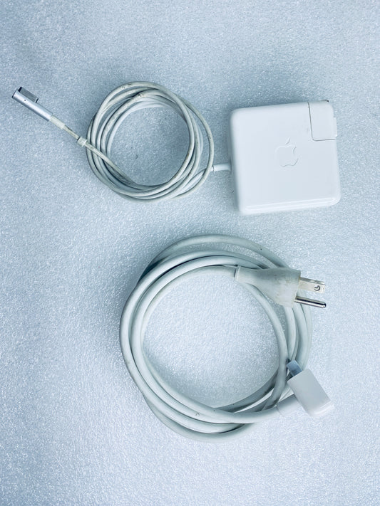 apple 60W Magsafe Power Adapter For 13" MacBook Pro, A1344 - (READ)