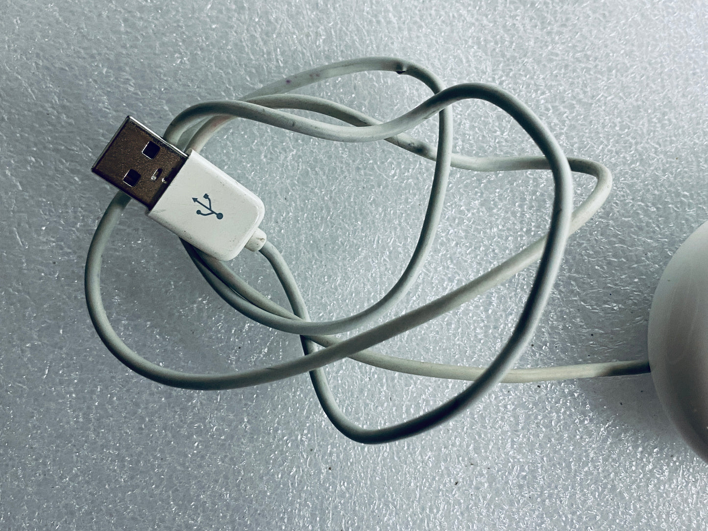 lot Of 2-Apple White USB Wired Mighty/Optical Mouse, A1152-READ