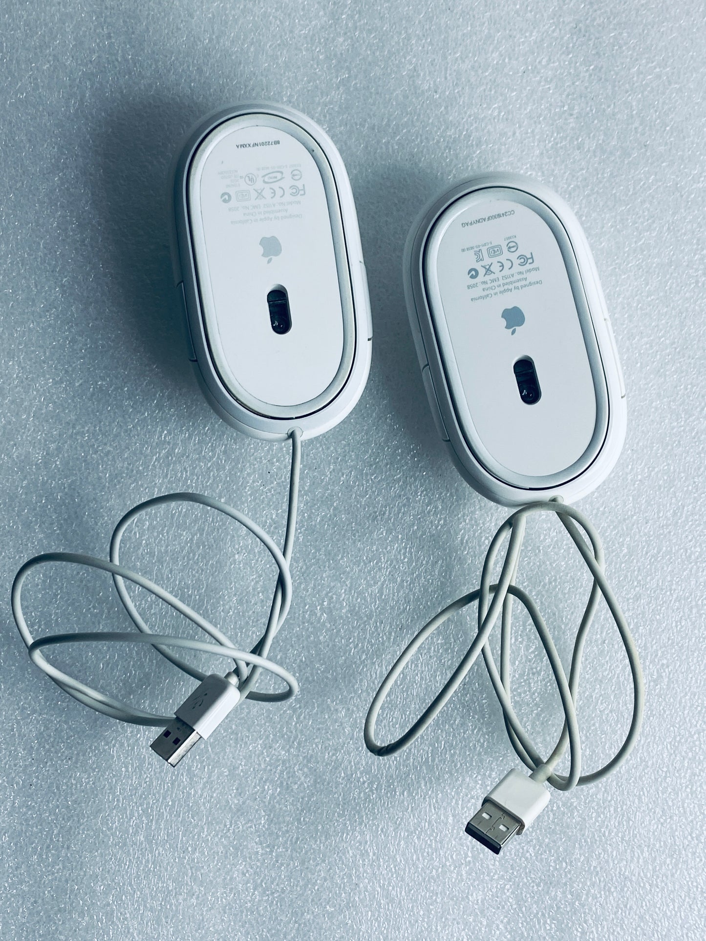 lot Of 2-Apple USB White Wired Mighty/Optical Mouse, A1152-READ