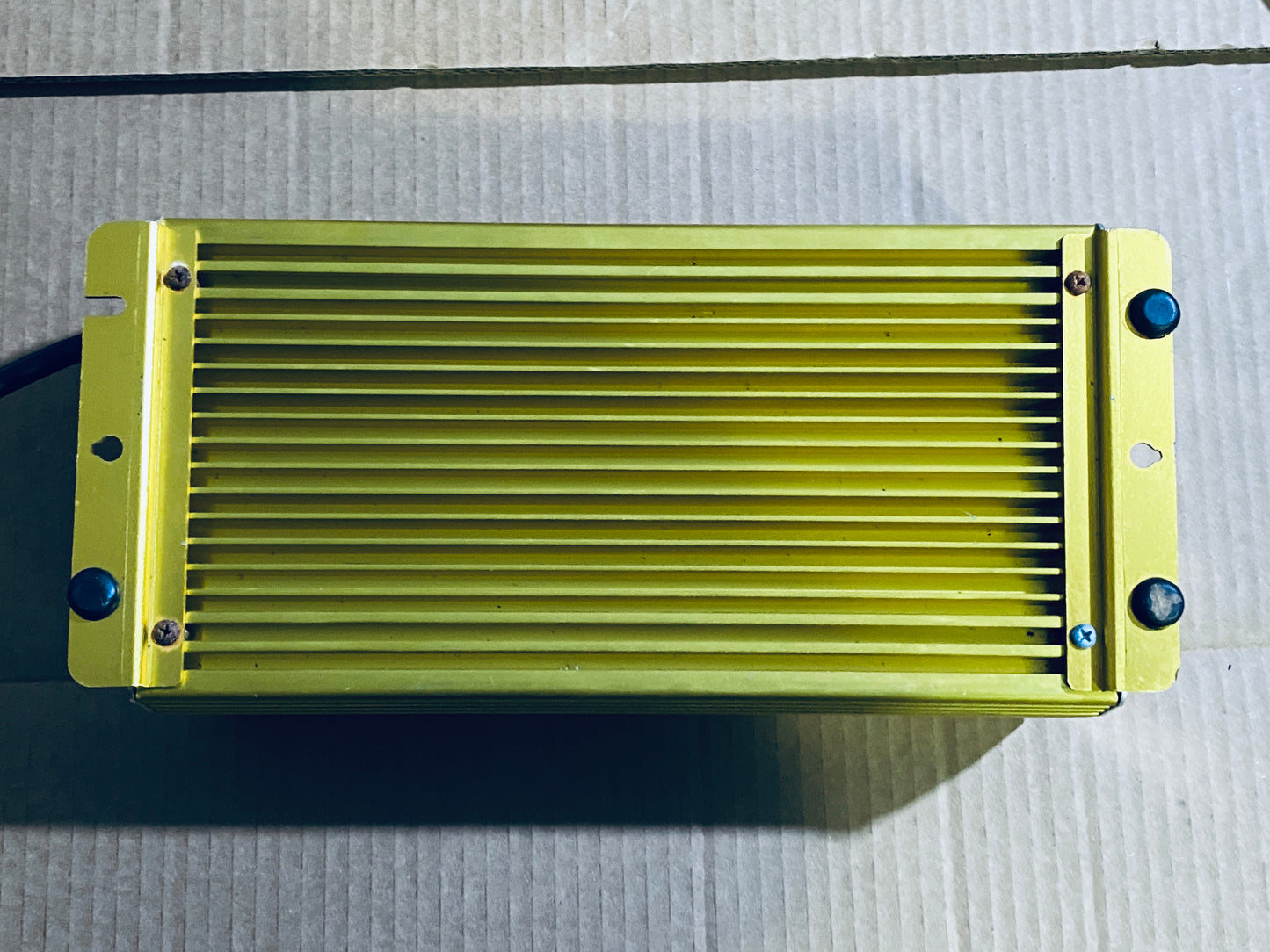 Hydrofarm 8” Air Cooled Grow Light & Gold 1000W Electronic Ballast