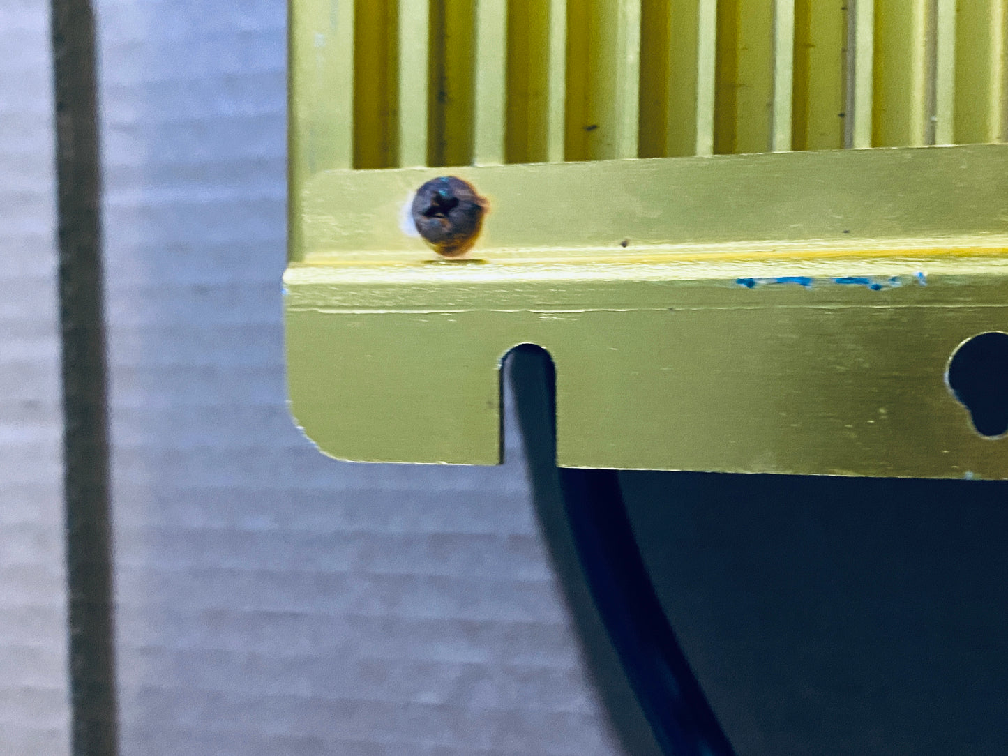 Hydrofarm 8” Air Cooled Grow Light & Gold 1000W Electronic Ballast